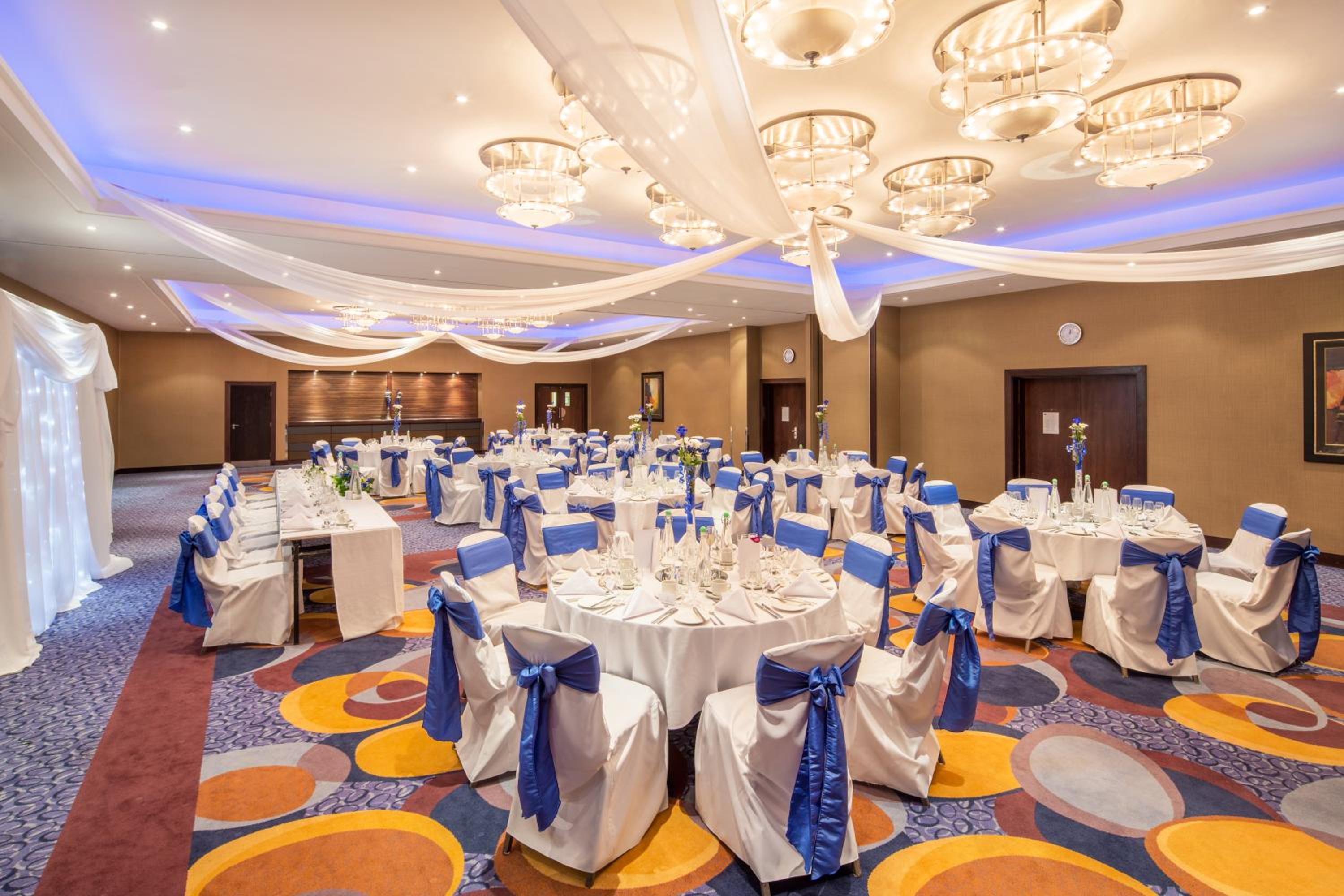 Crawley Vacations - Crowne Plaza London - Gatwick Airport, an IHG Hotel - Property Image 5