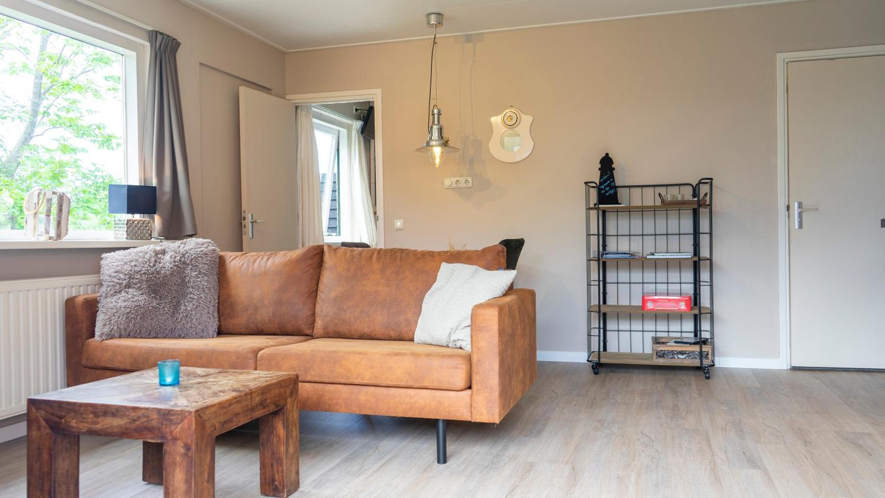 Bungalow Halfweg view 2