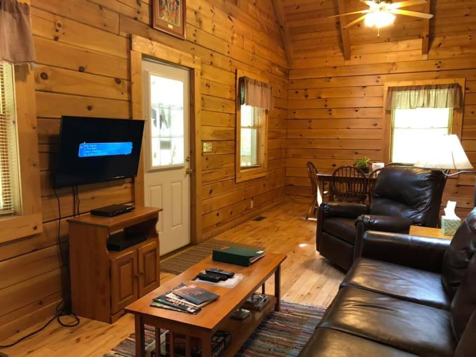 Country Road Cabins