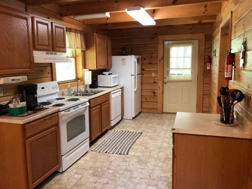 Country Road Cabins