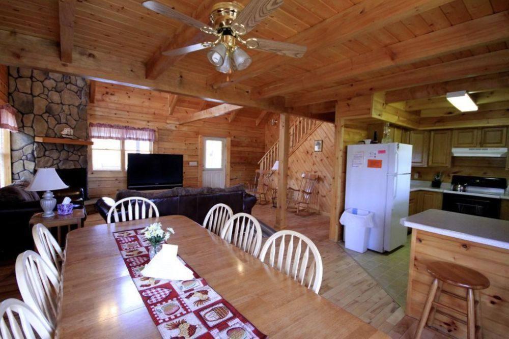 Country Road Cabins