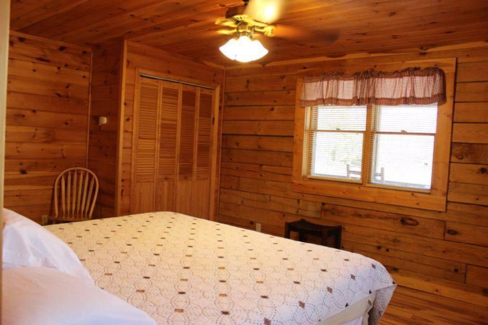 Country Road Cabins