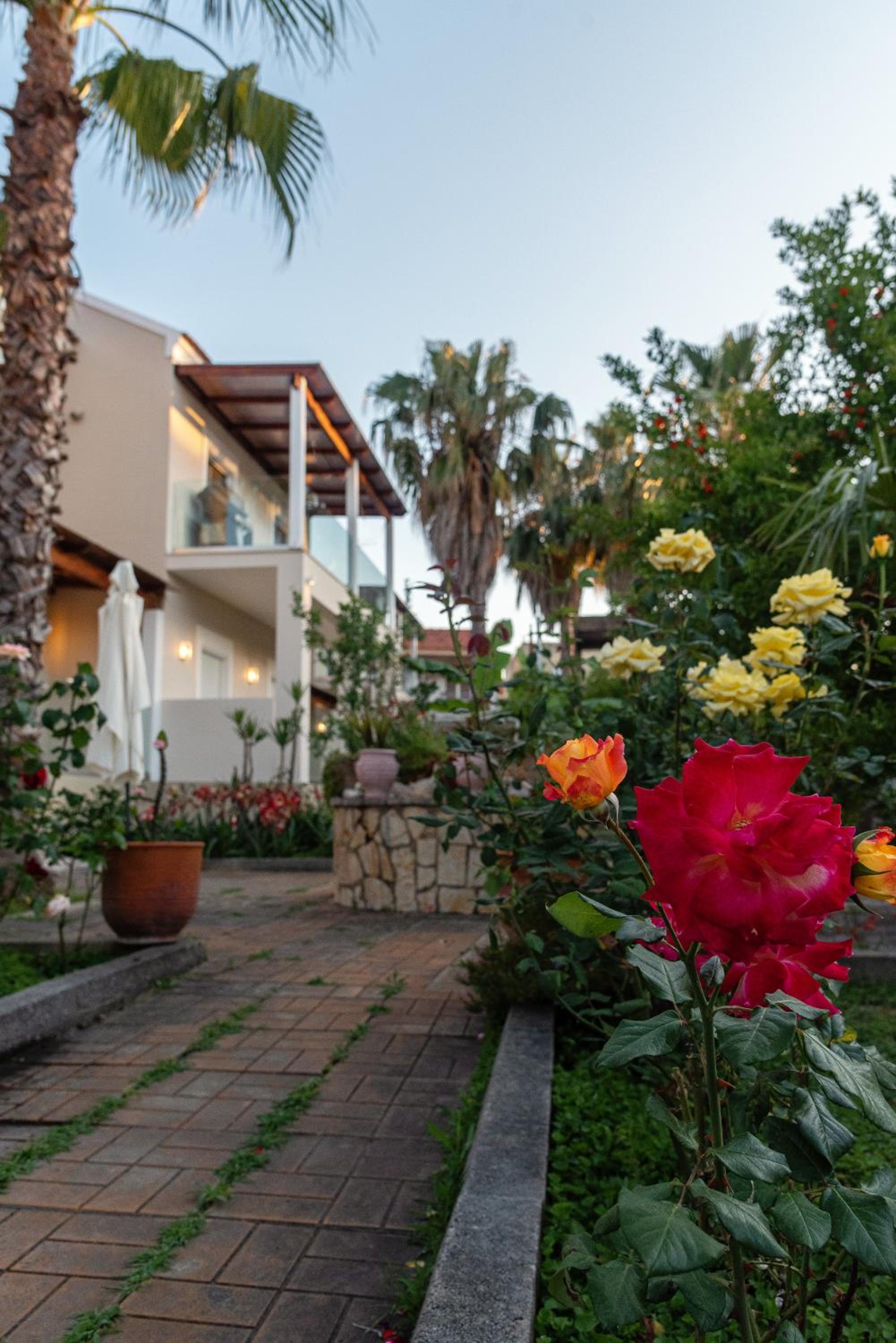 Christa Luxury Apartments photo 4