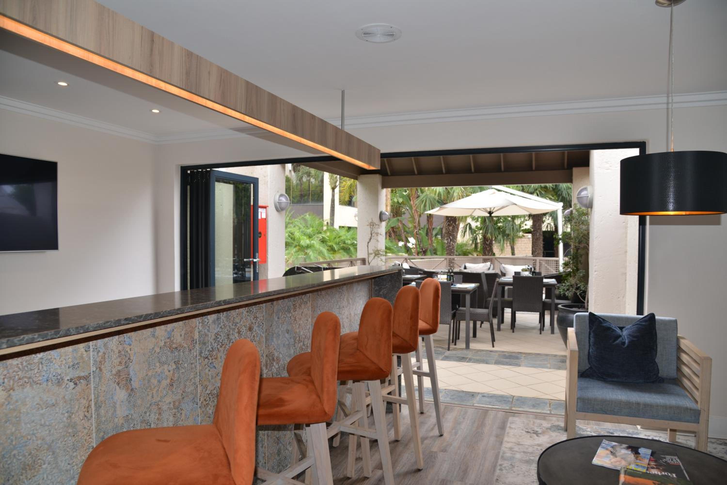 Johannesburg Vacations - Courtyard Hotel Sandton - Property Image 6
