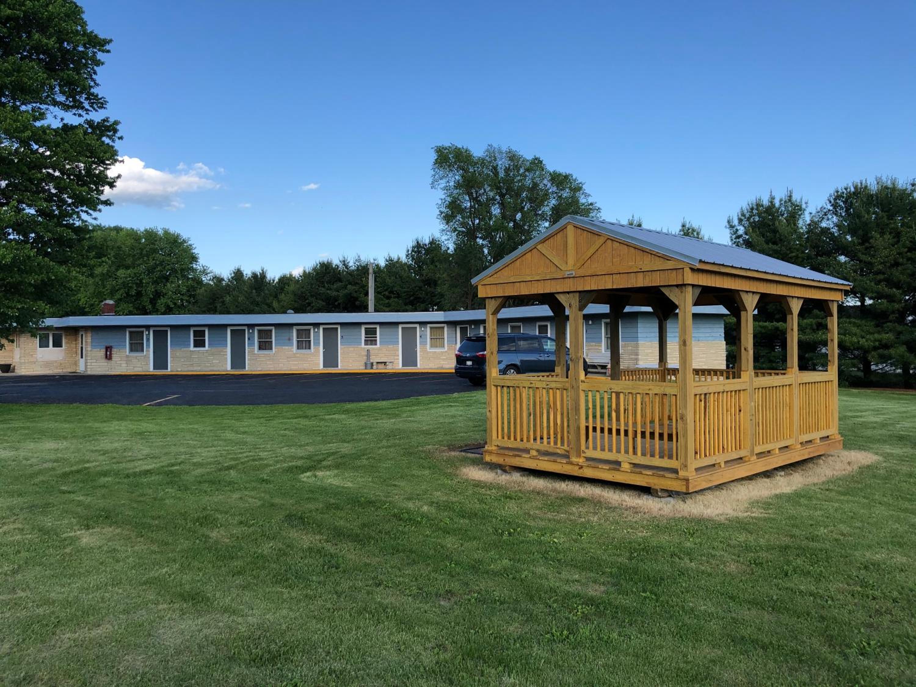 Pine Ridge Motel