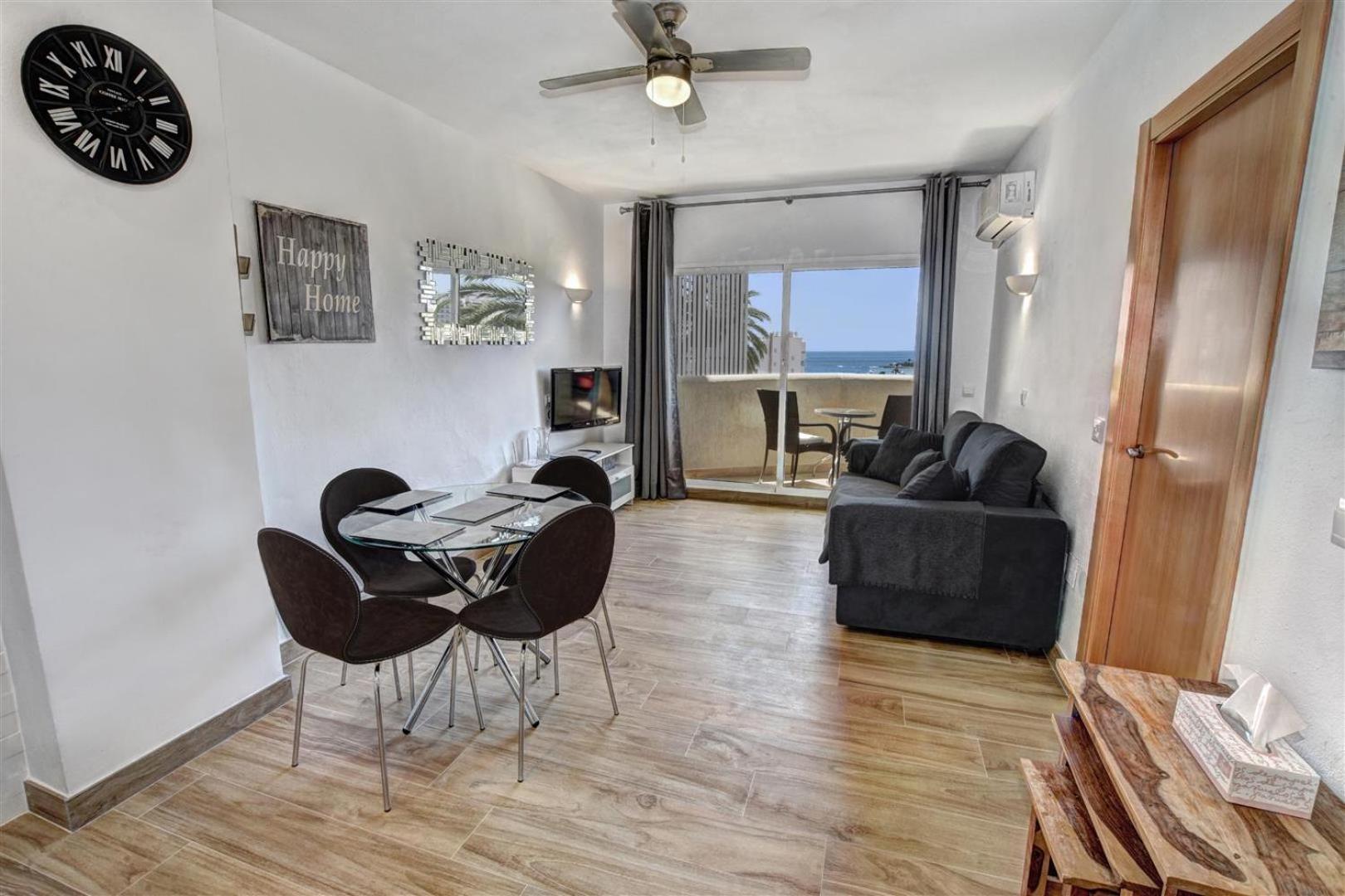 Benal Beach, Luxury Sea & Mountain View Beachside 1 Bedroom Apartment view 4