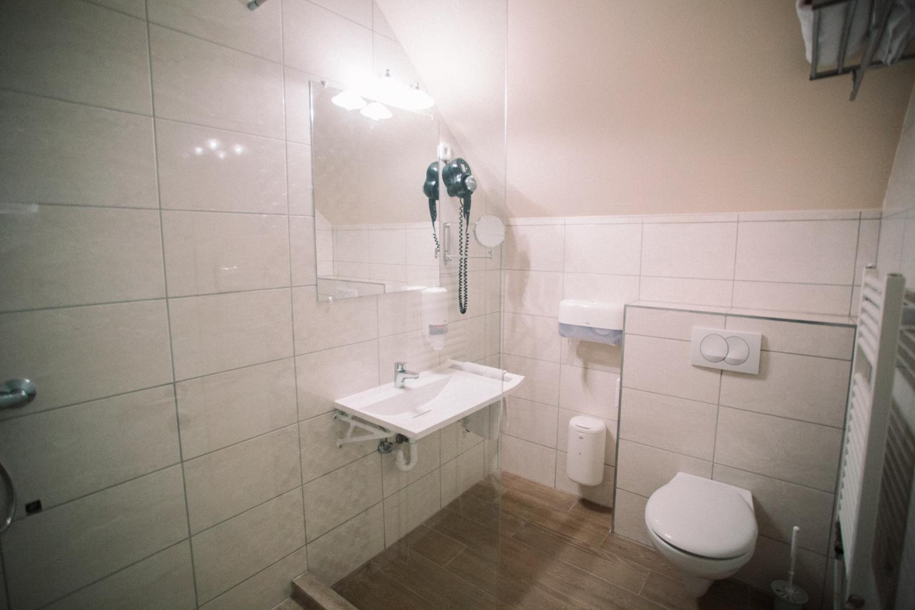 Ötösfogat Panzió