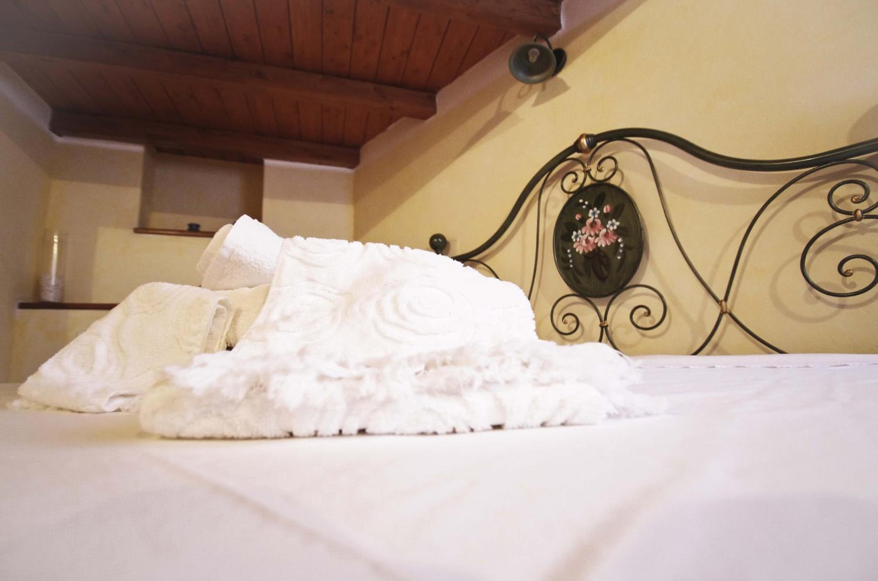 Casa De Ajala - B&B de Charme in Antica Dimora totalmente ristrutturata e dotata di tutti i confort Bagni privati Spazio living Patio esterno Ambienti clim