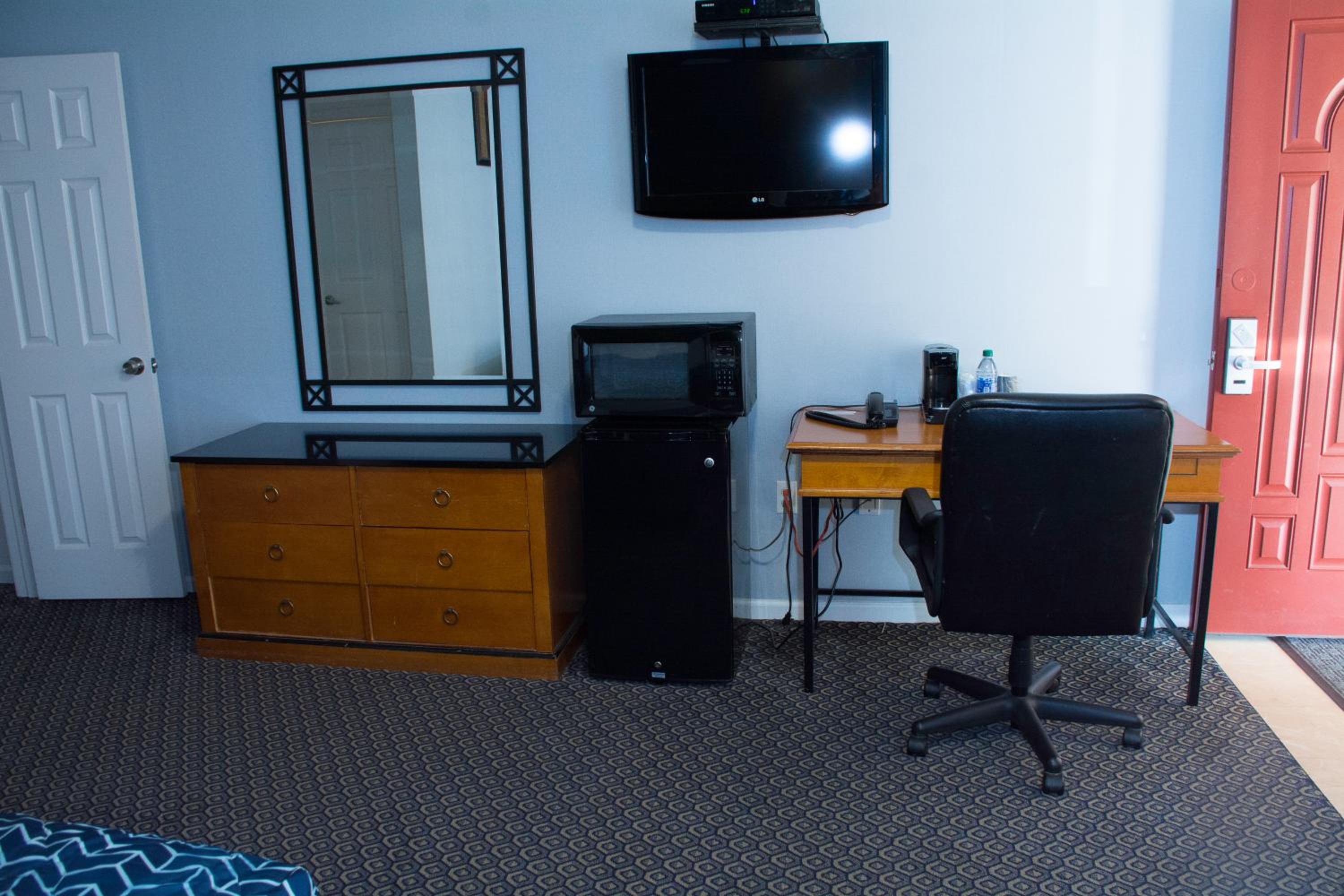 At 9 Motel Near Freehold I-195