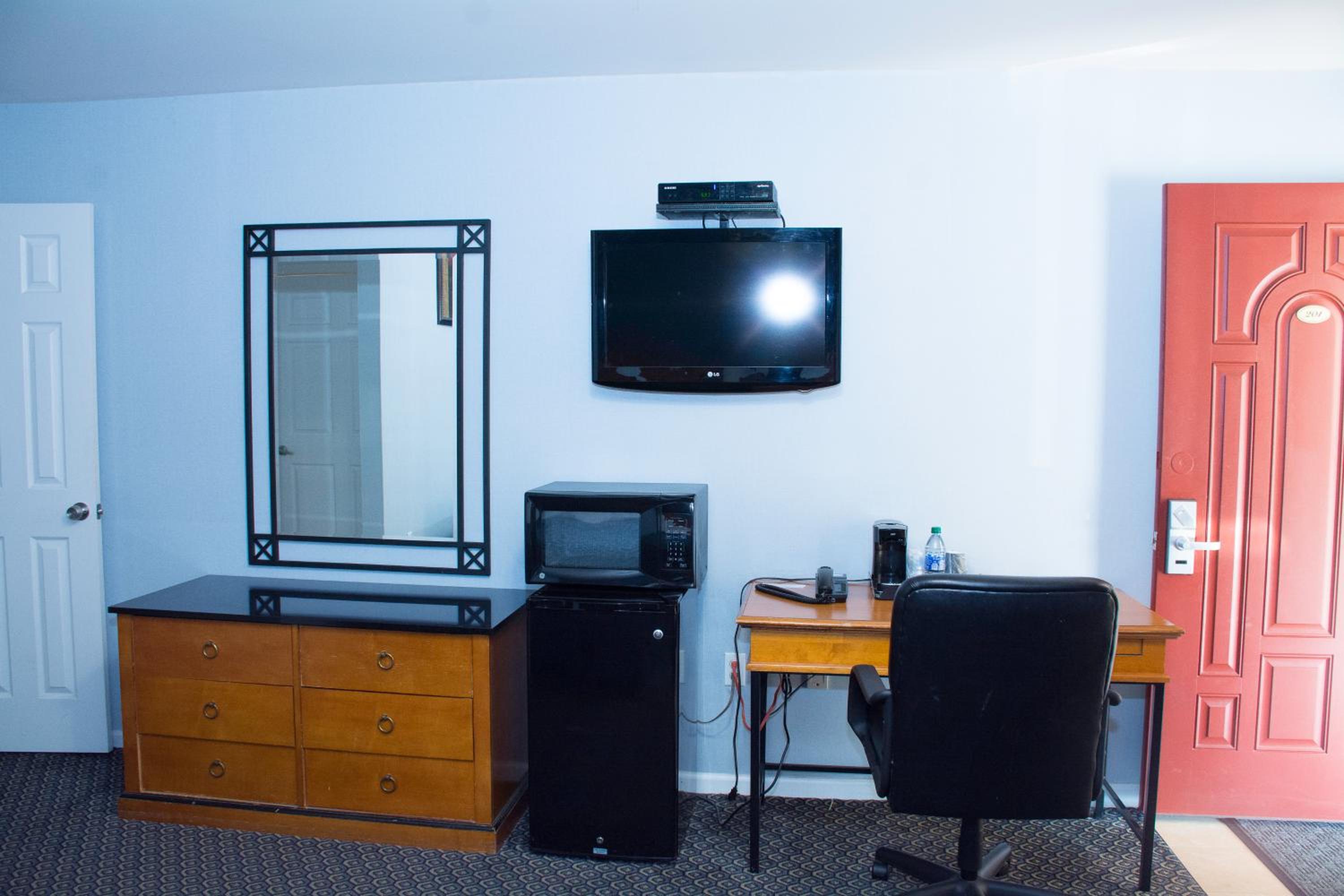 At 9 Motel Near Freehold I-195