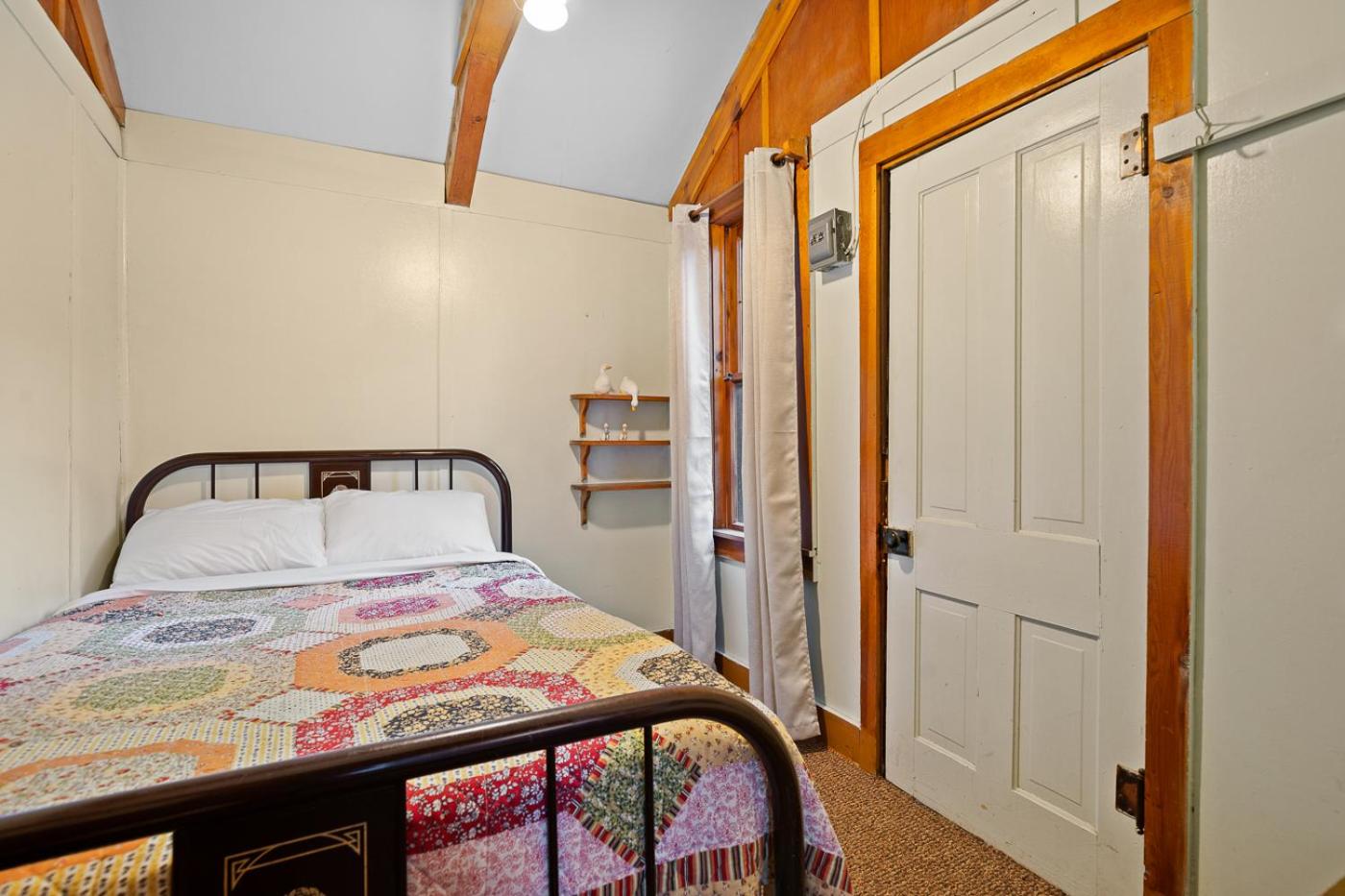 Harney Camp Cabins view 5