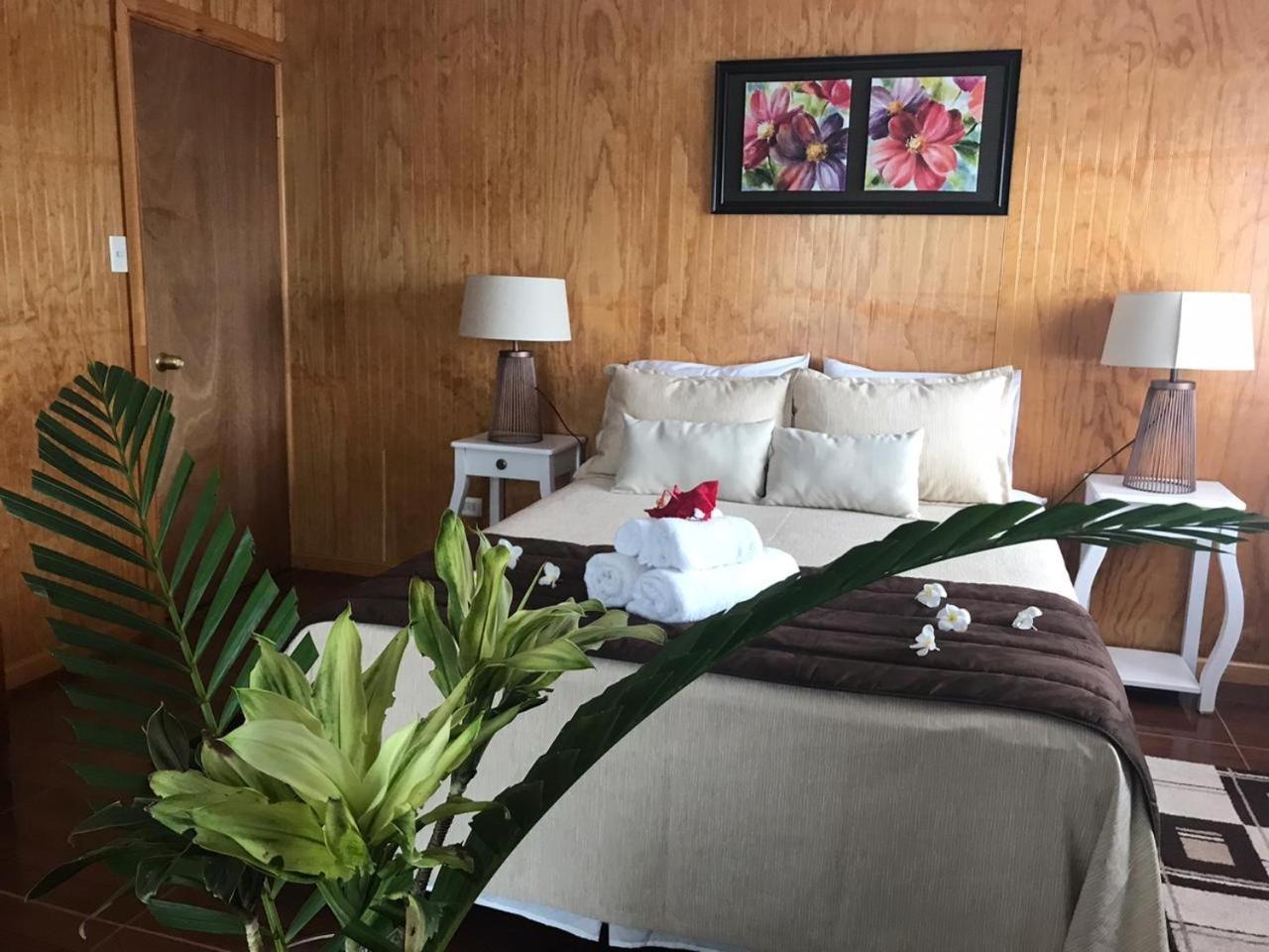 Teanehi Bed & Breakfast