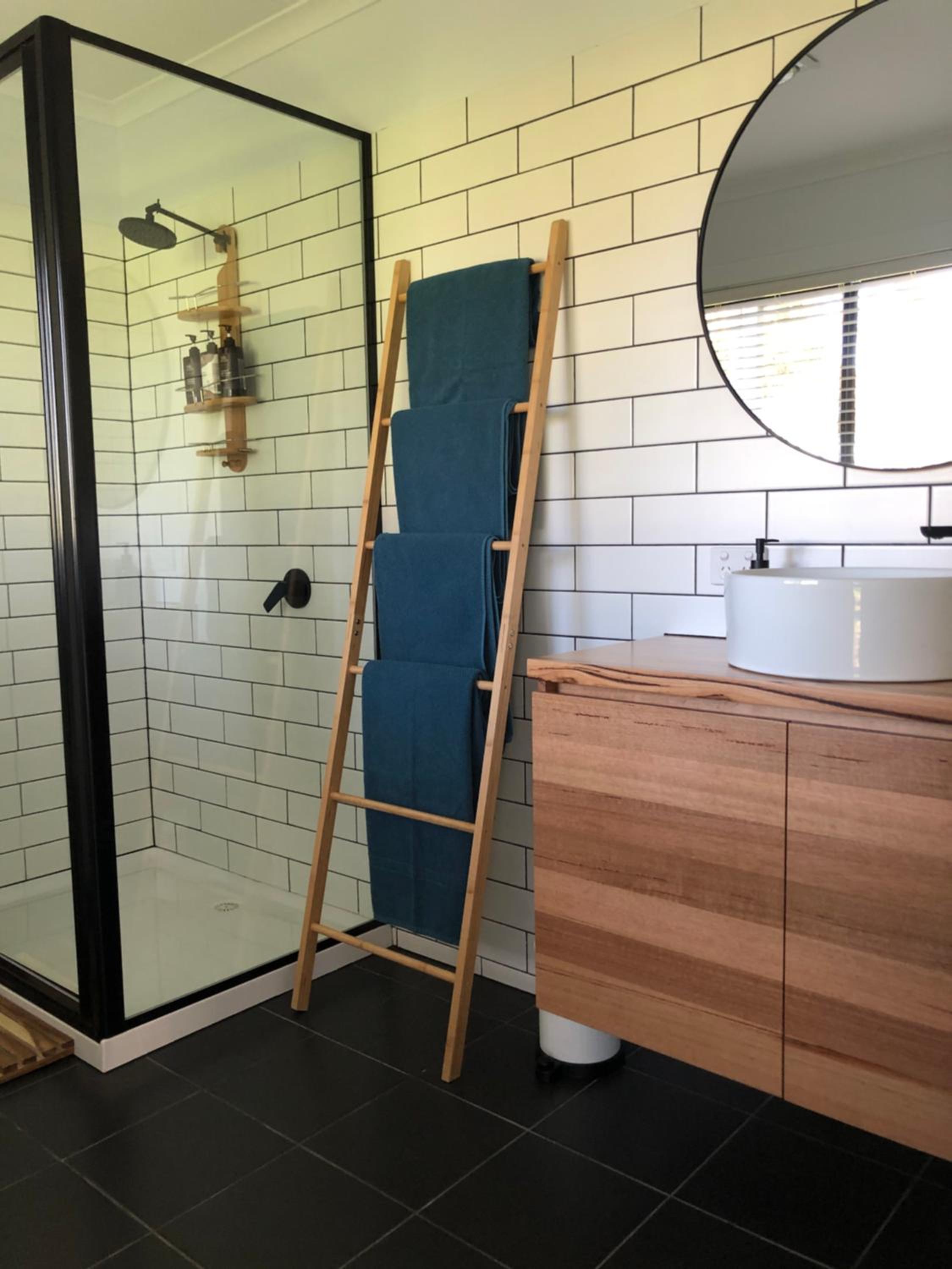 Oak Lane Guest House & Farm Stay
