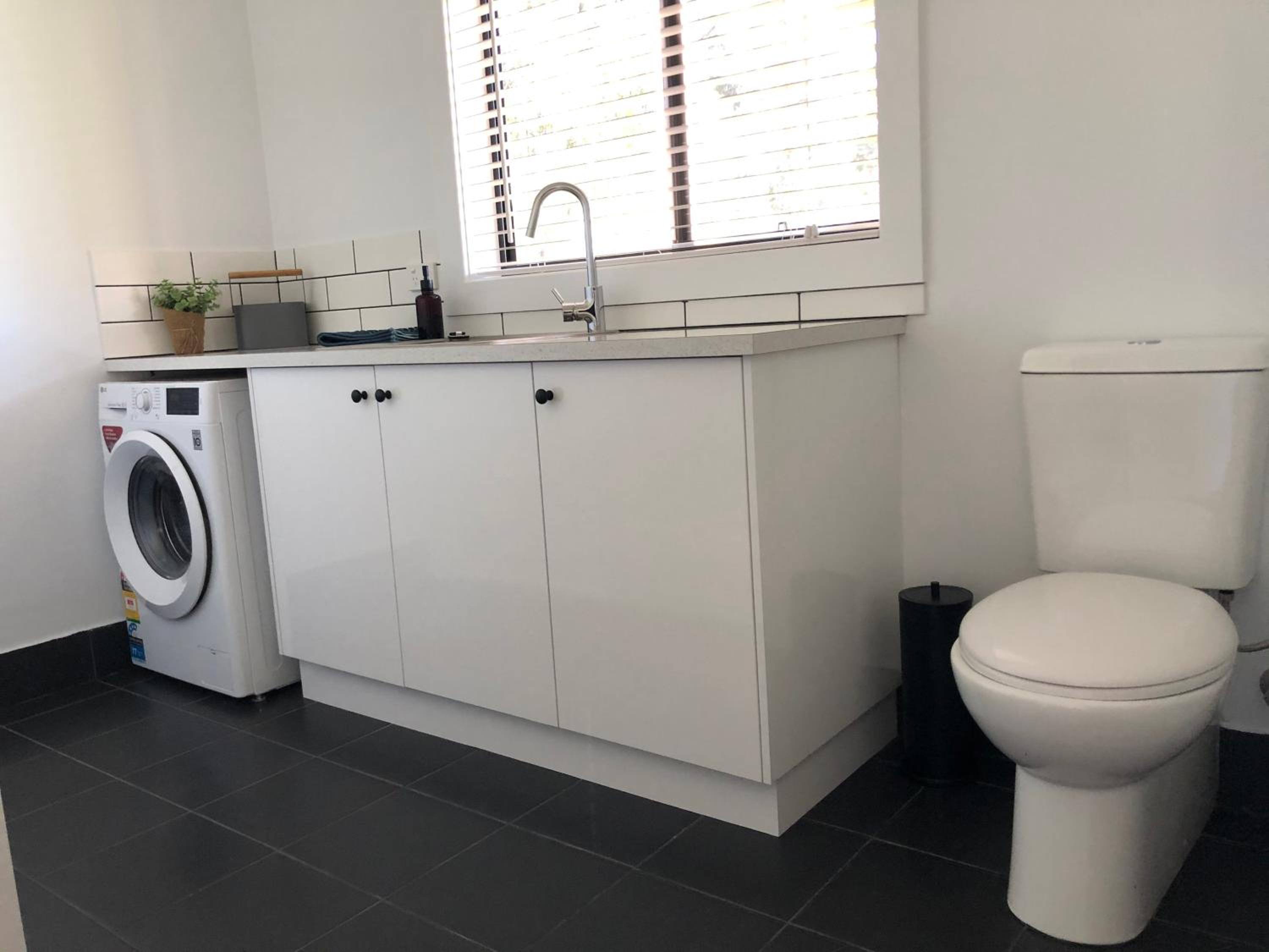 Oak Lane Guest House & Farm Stay