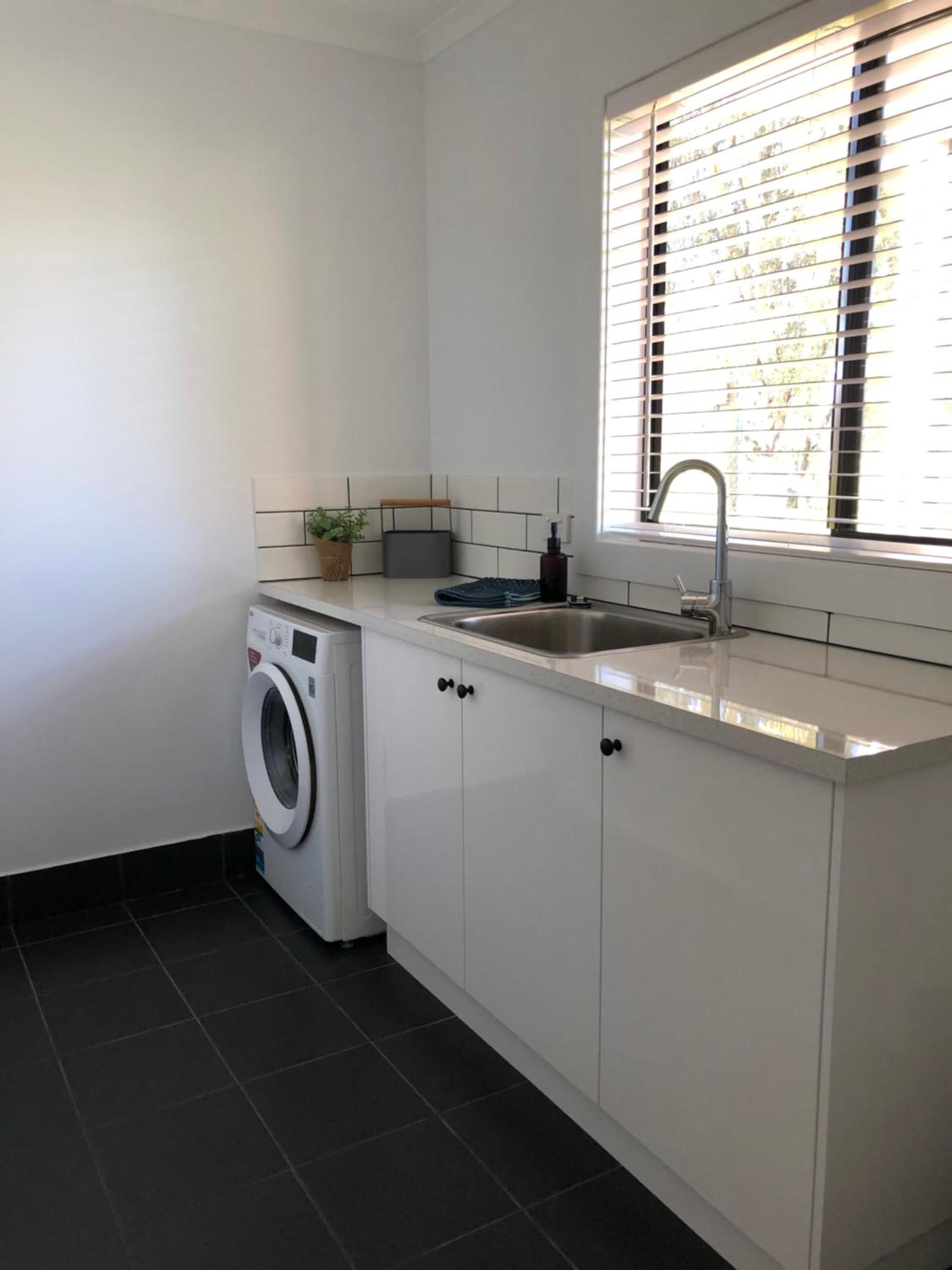 Oak Lane Guest House & Farm Stay