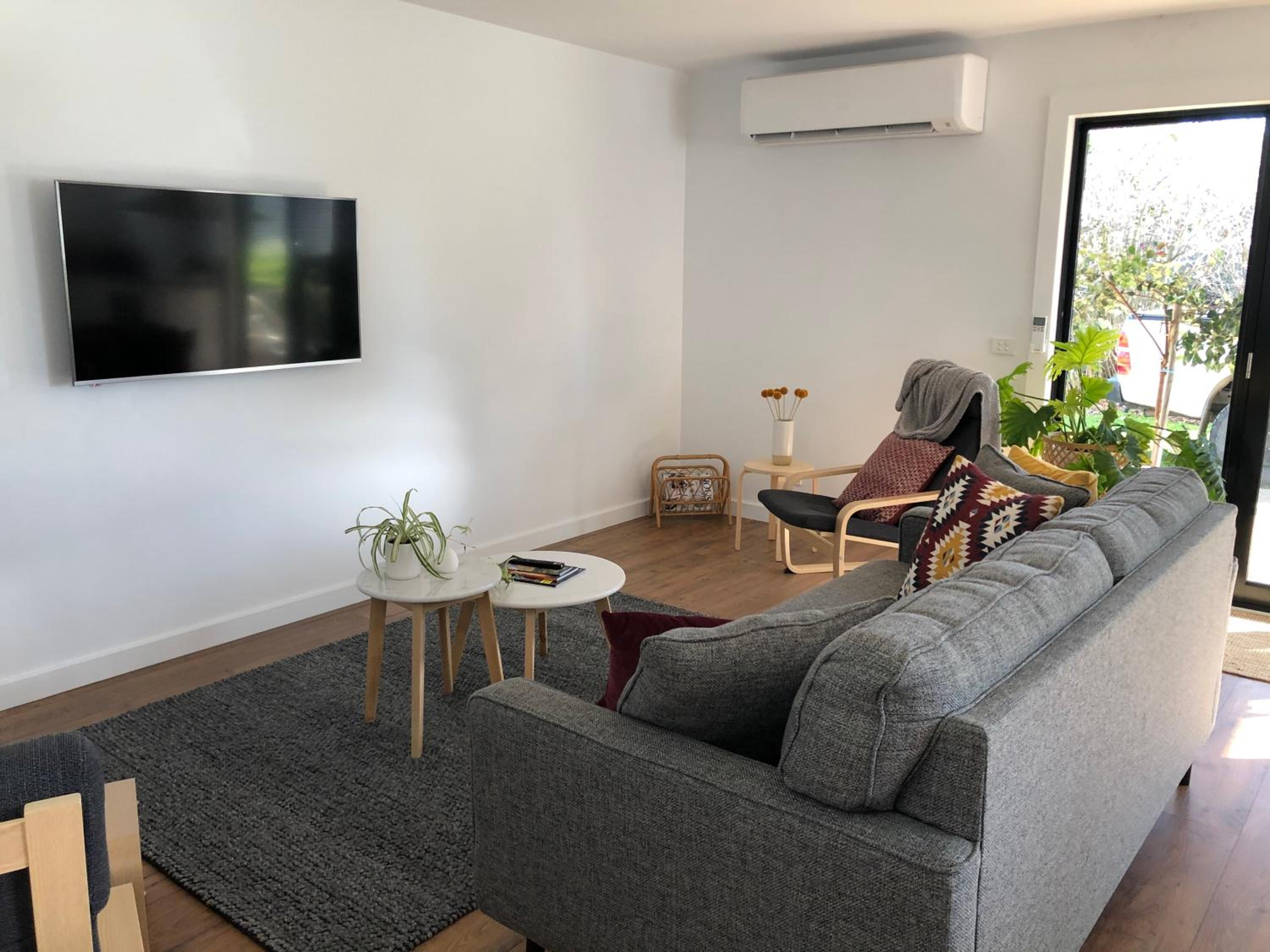 Oak Lane Guest House & Farm Stay