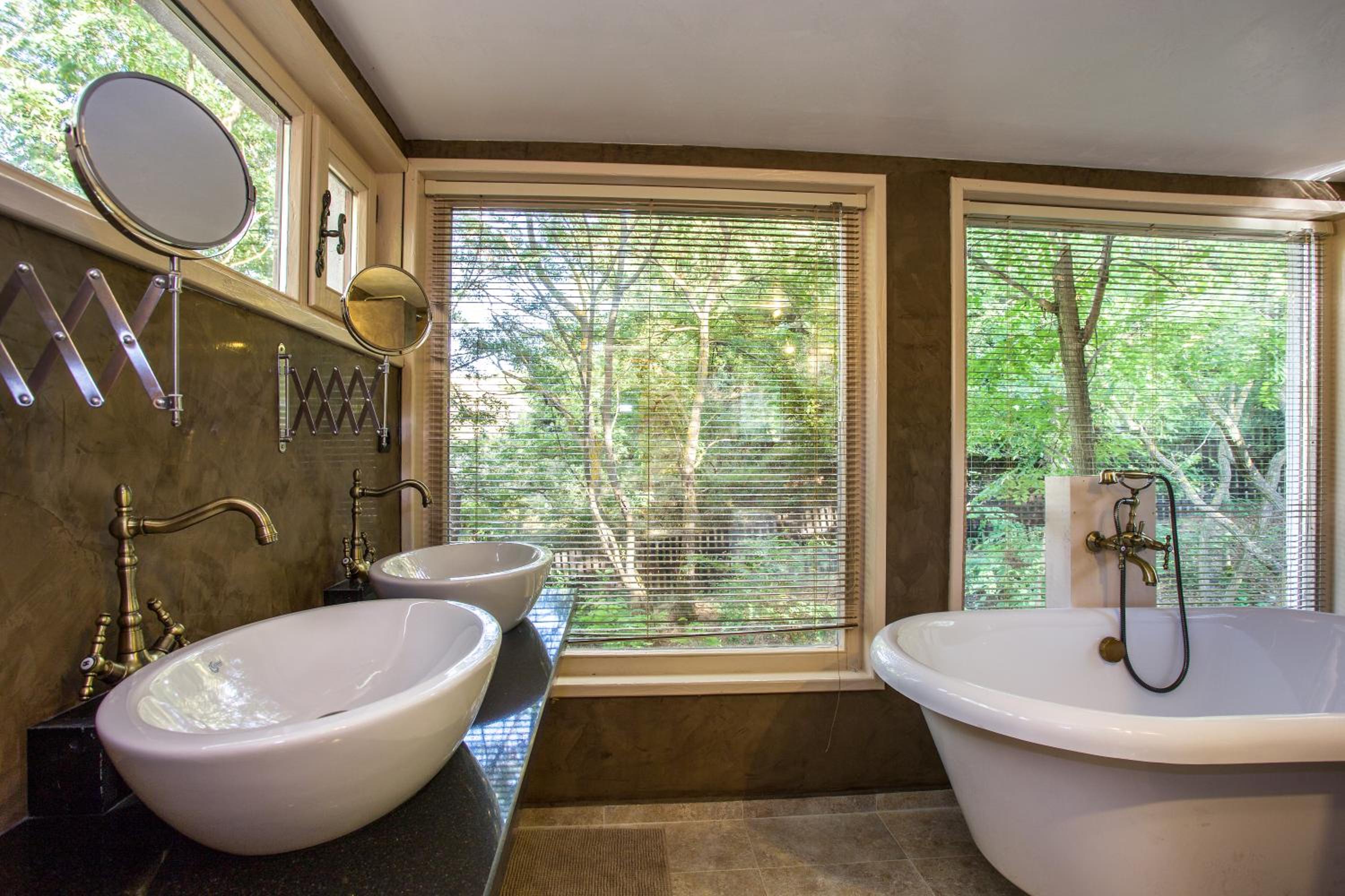 Garmen Hills Guest Houses view 3