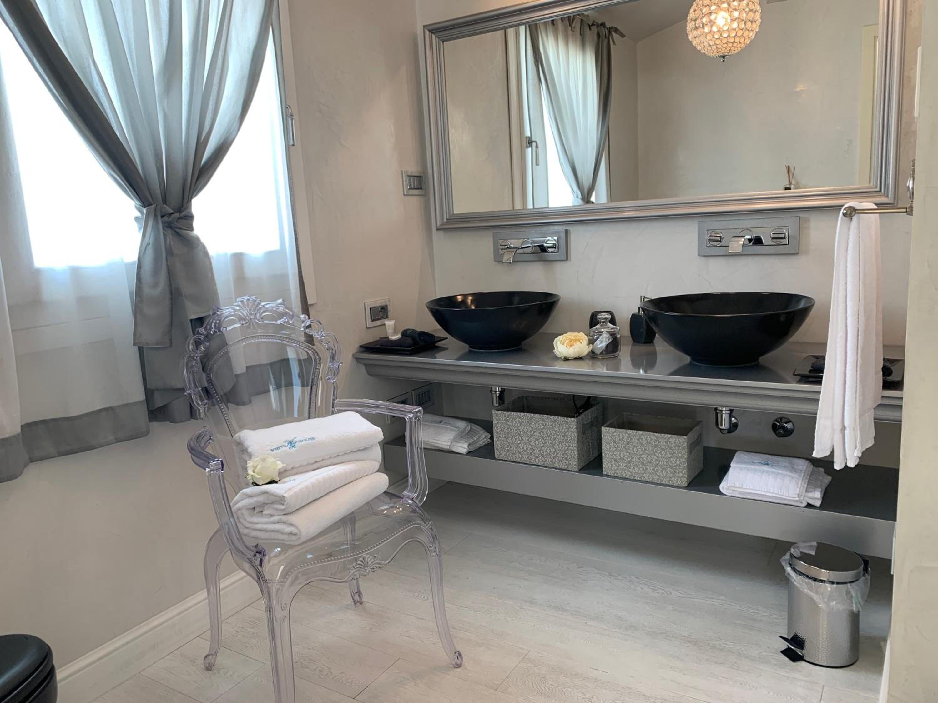 White House Luxury Hospitality