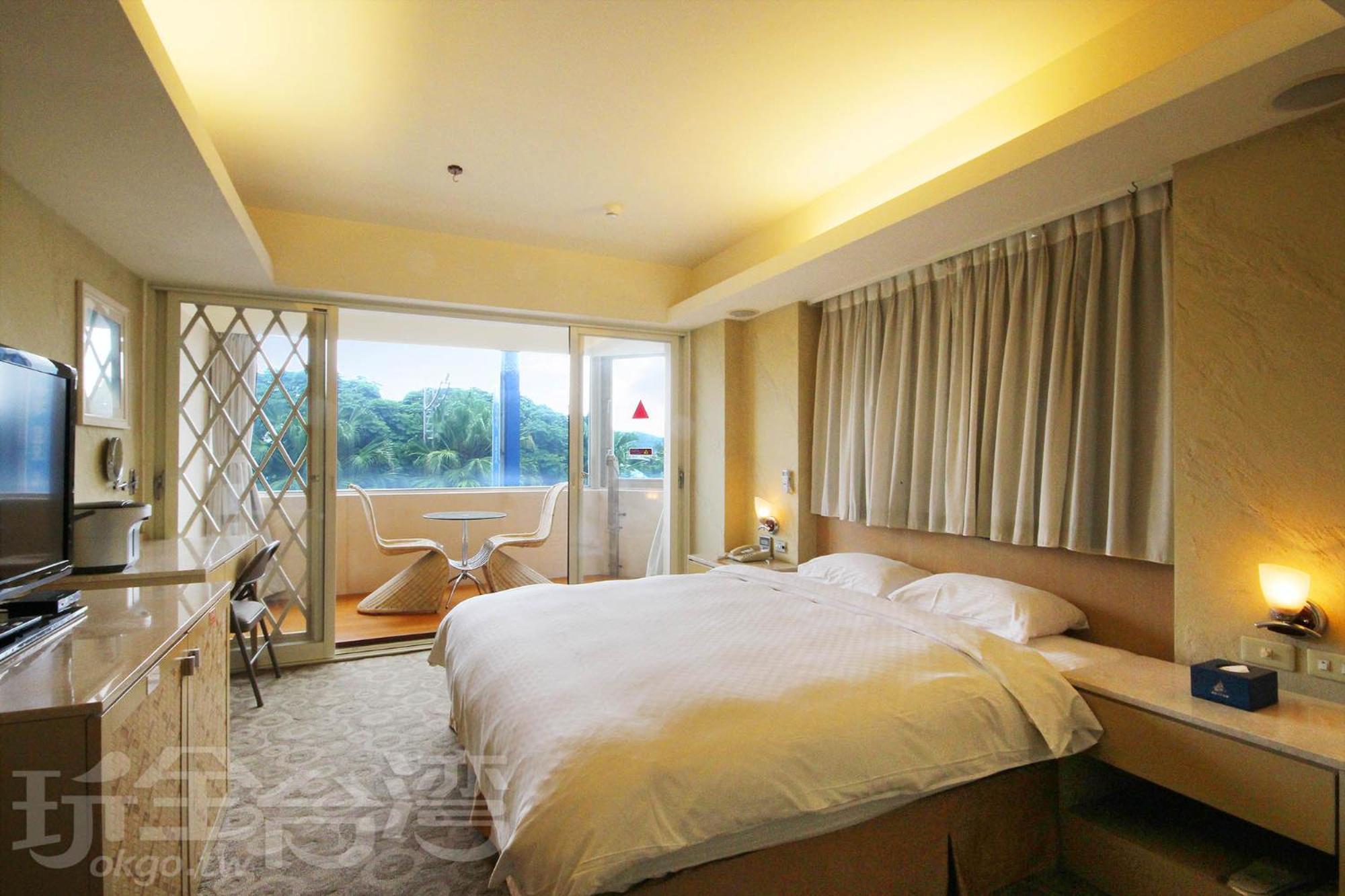 Blue Ocean Hotel