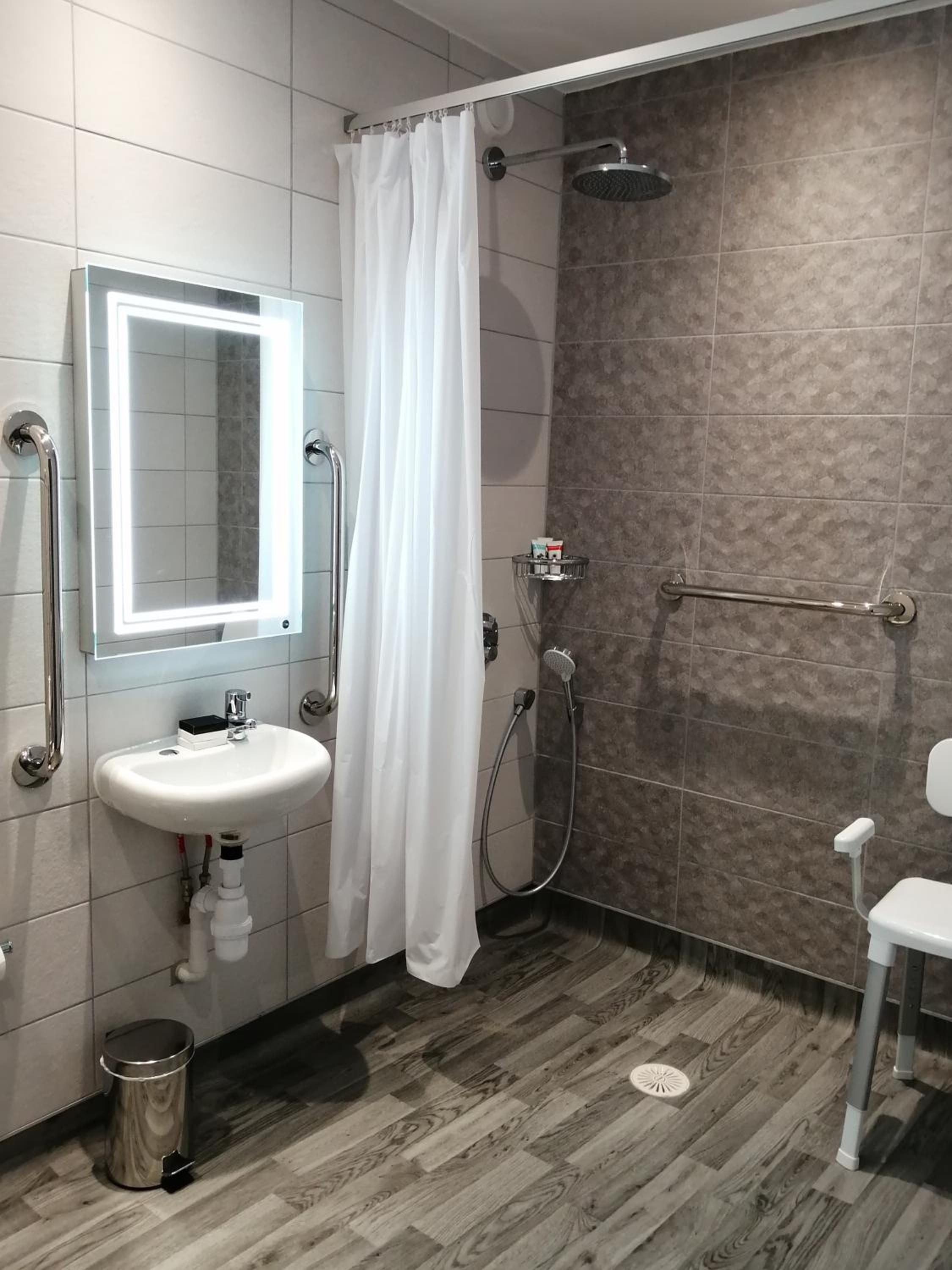 Chippenham Vacations - Best Western Plus Angel Hotel - Property Image 11
