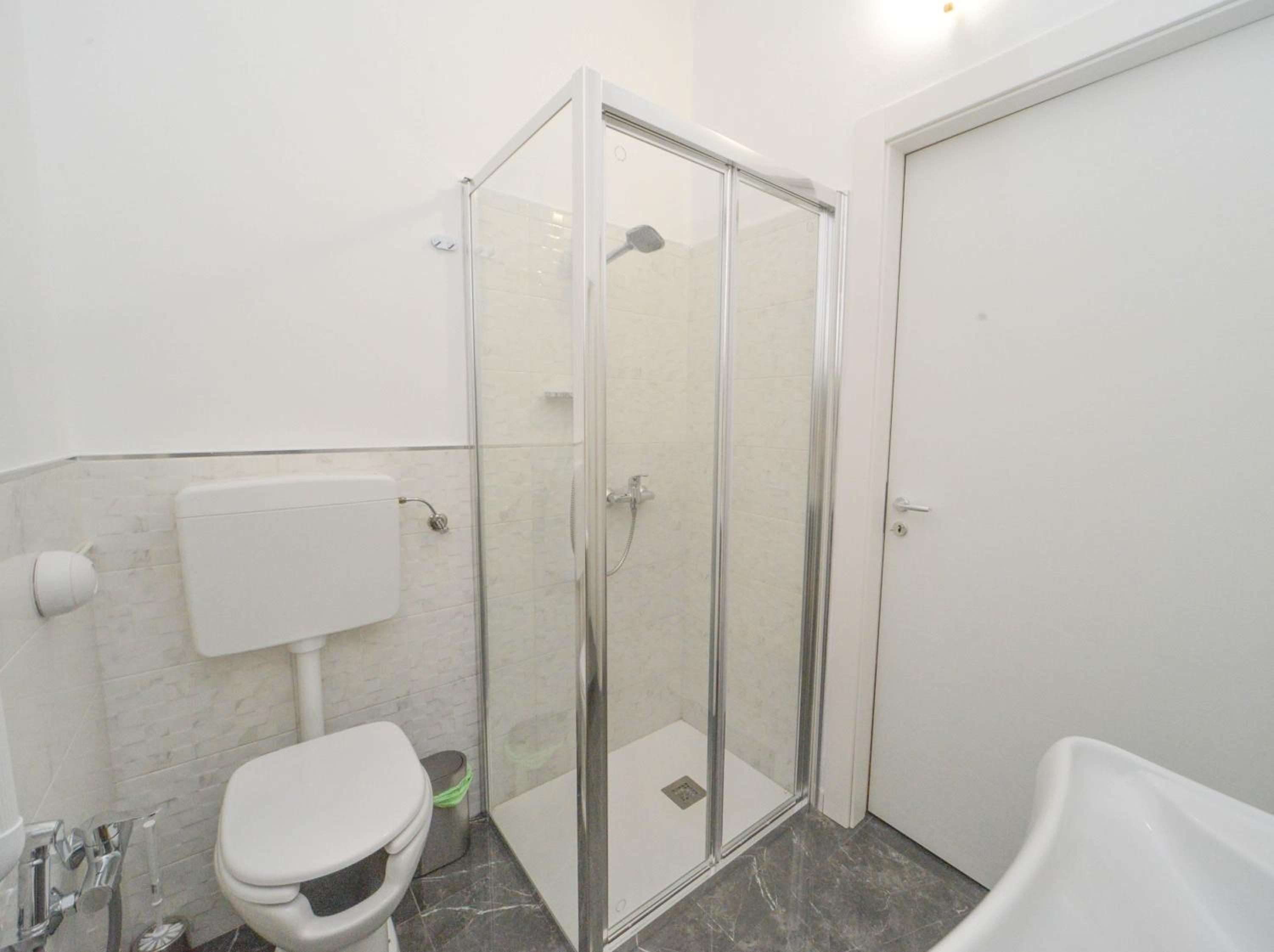 Photo 49