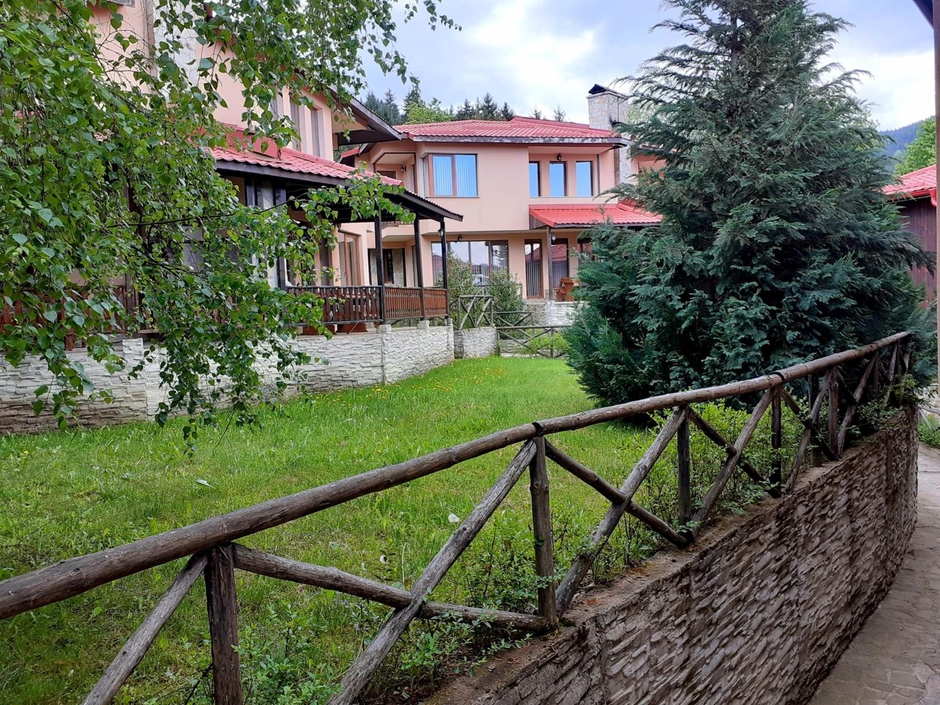 Rodopi Houses