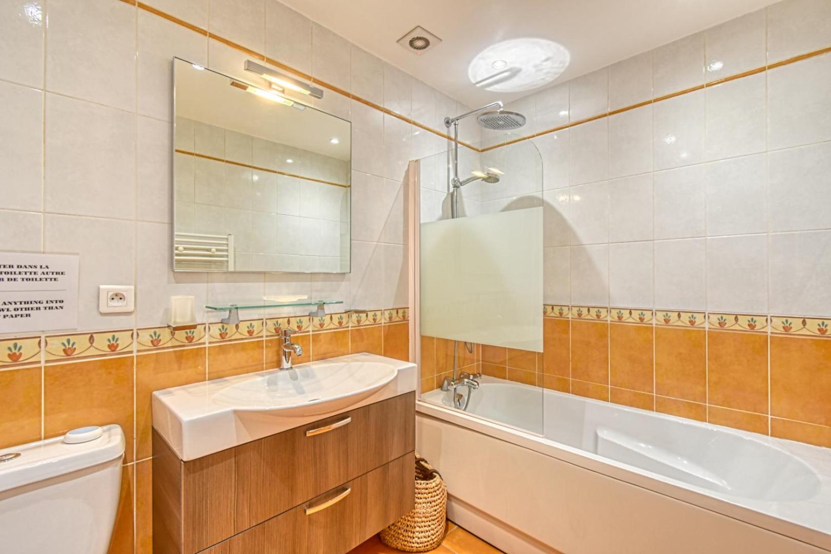 Beautiful modern apartment in the heart of Cannes view 4