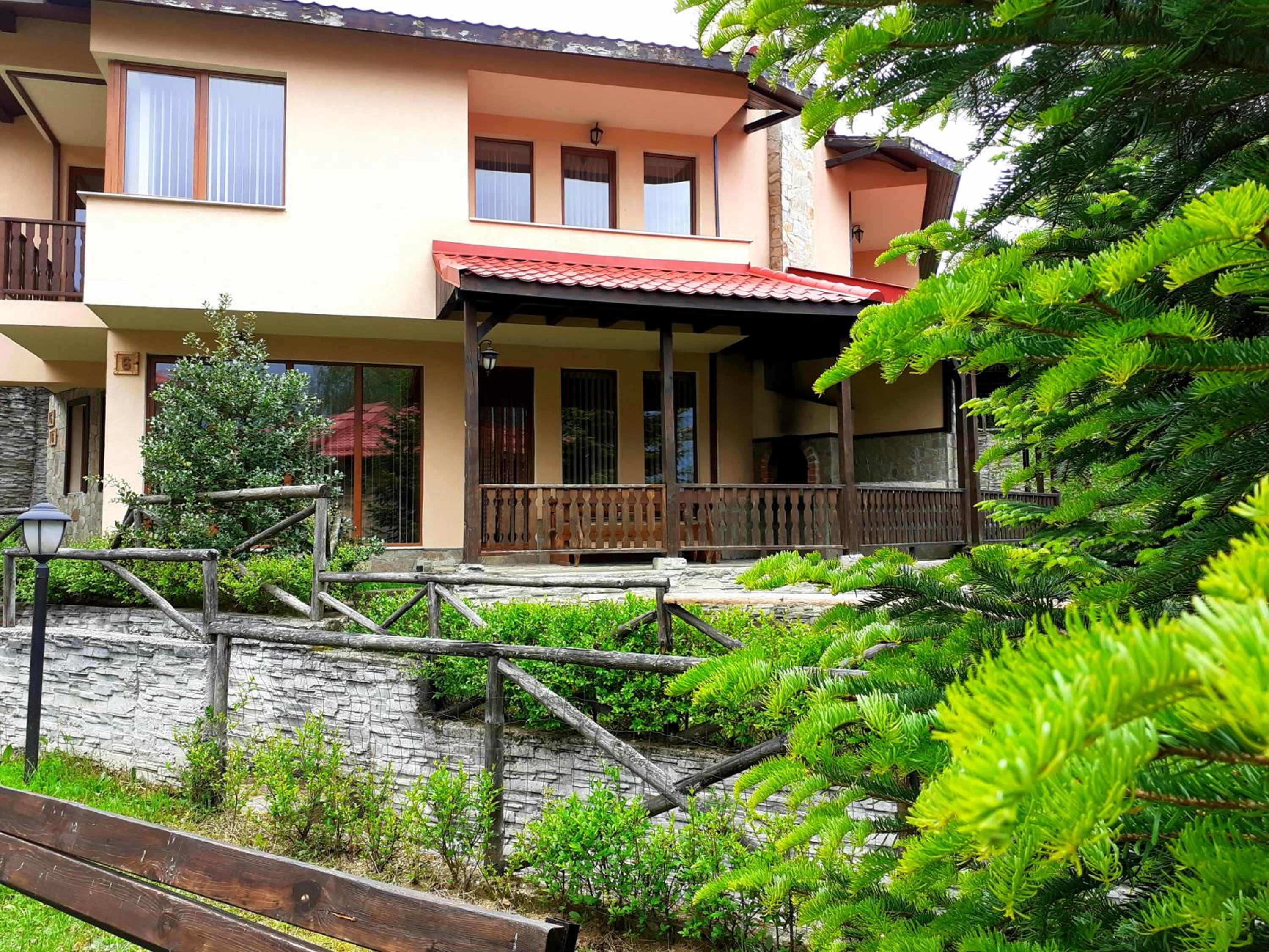 Rodopi Houses