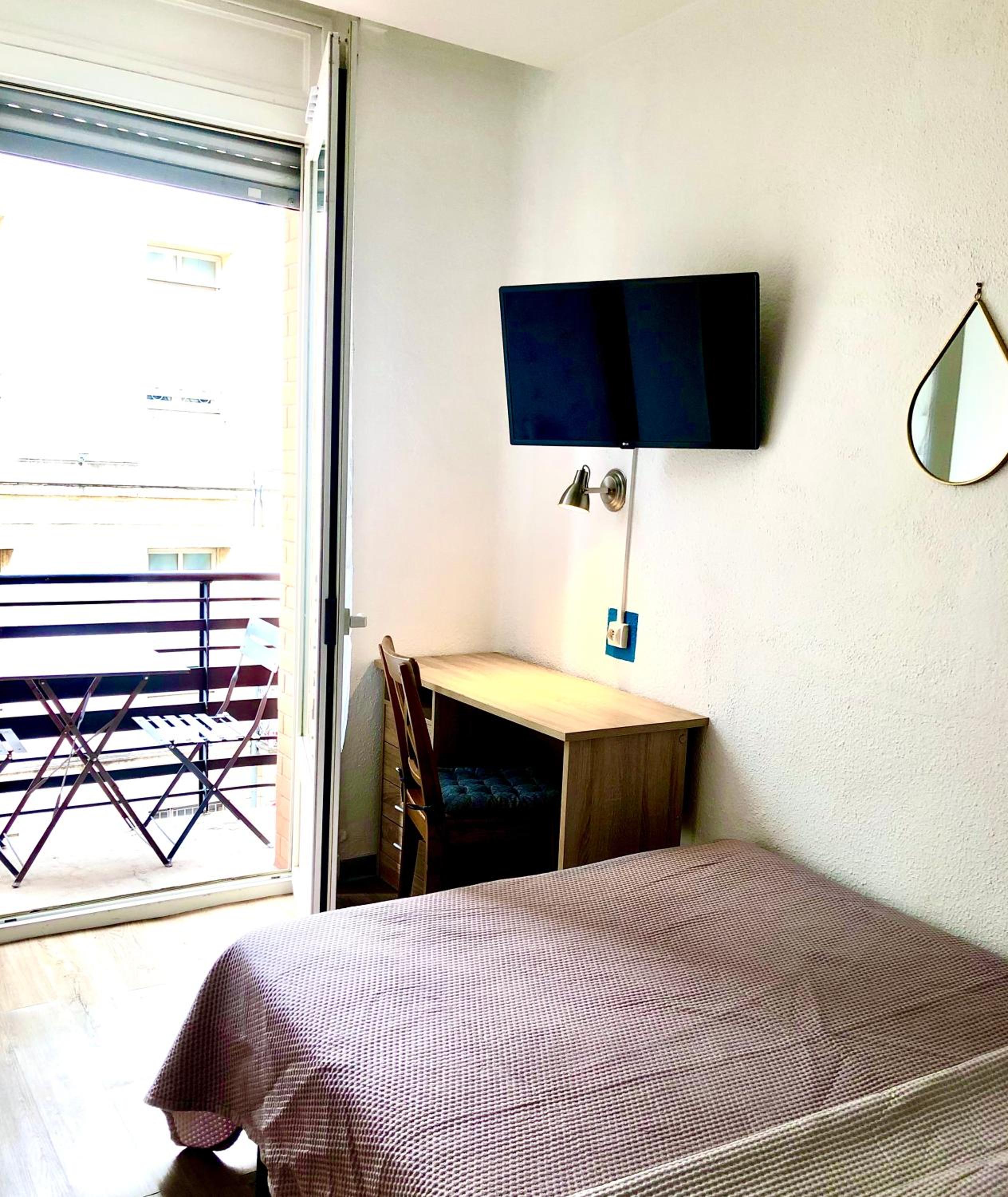 Montpellier Vacations - Hotel Colisee-Verdun Centre Gare Saint-Roch - Property Image 40