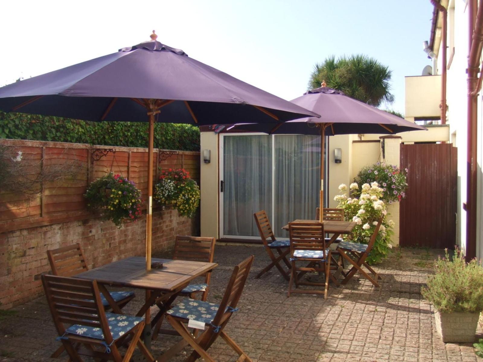 Sandown Vacations - The Denewood - Property Image 5