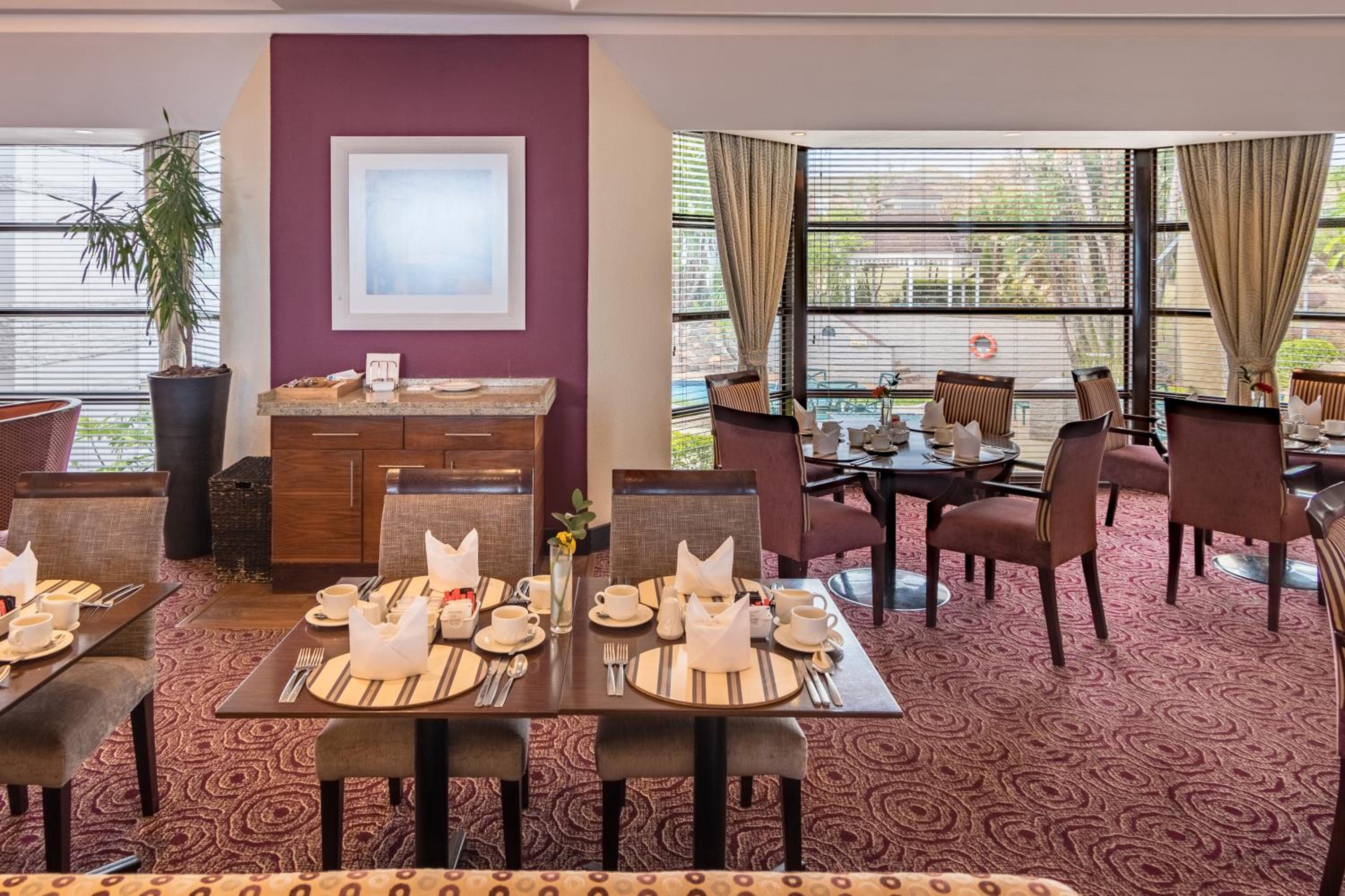 Port Elizabeth Vacations - City Lodge Hotel Gqeberha - Property Image 12