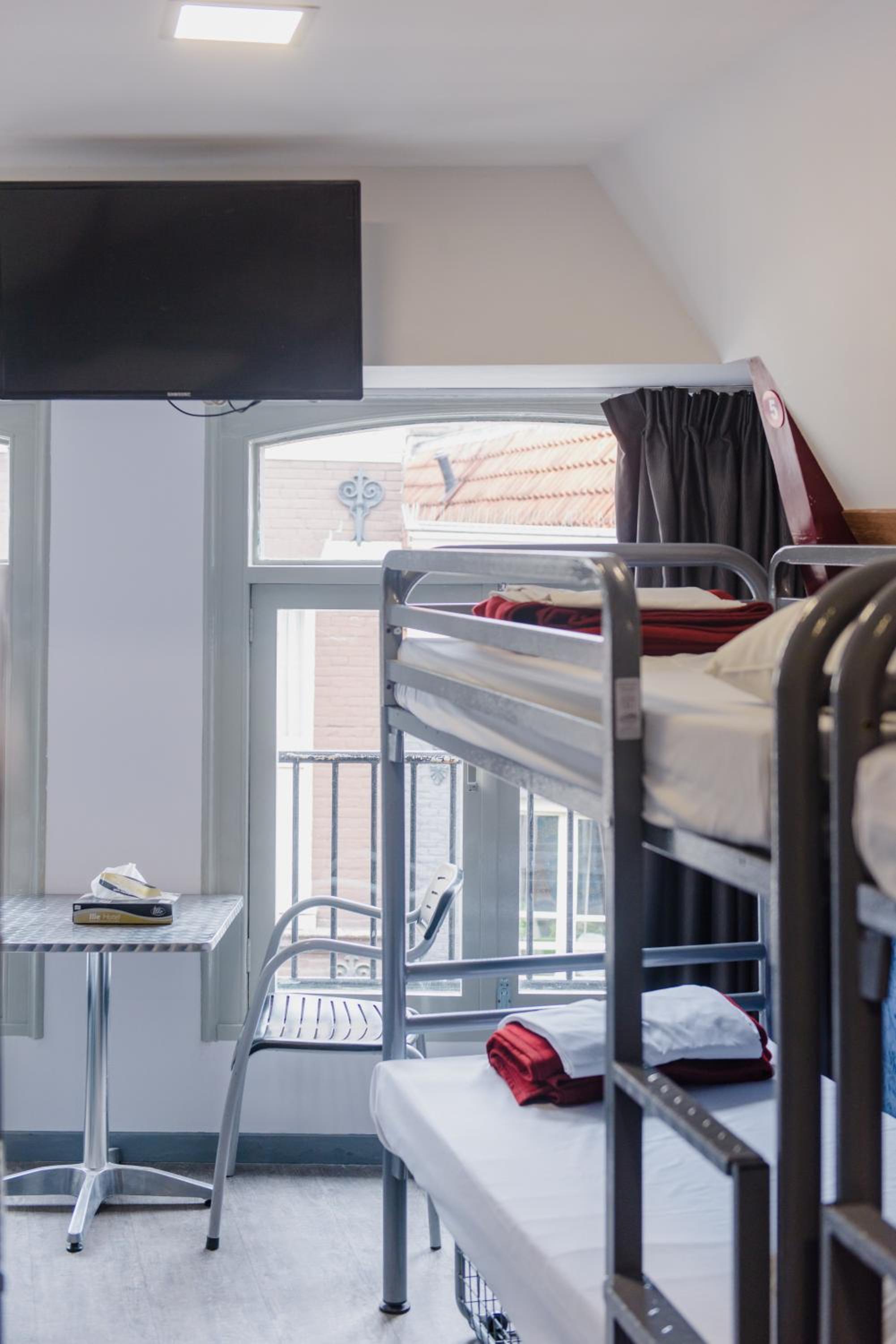 Hostel Warmoes Amsterdam