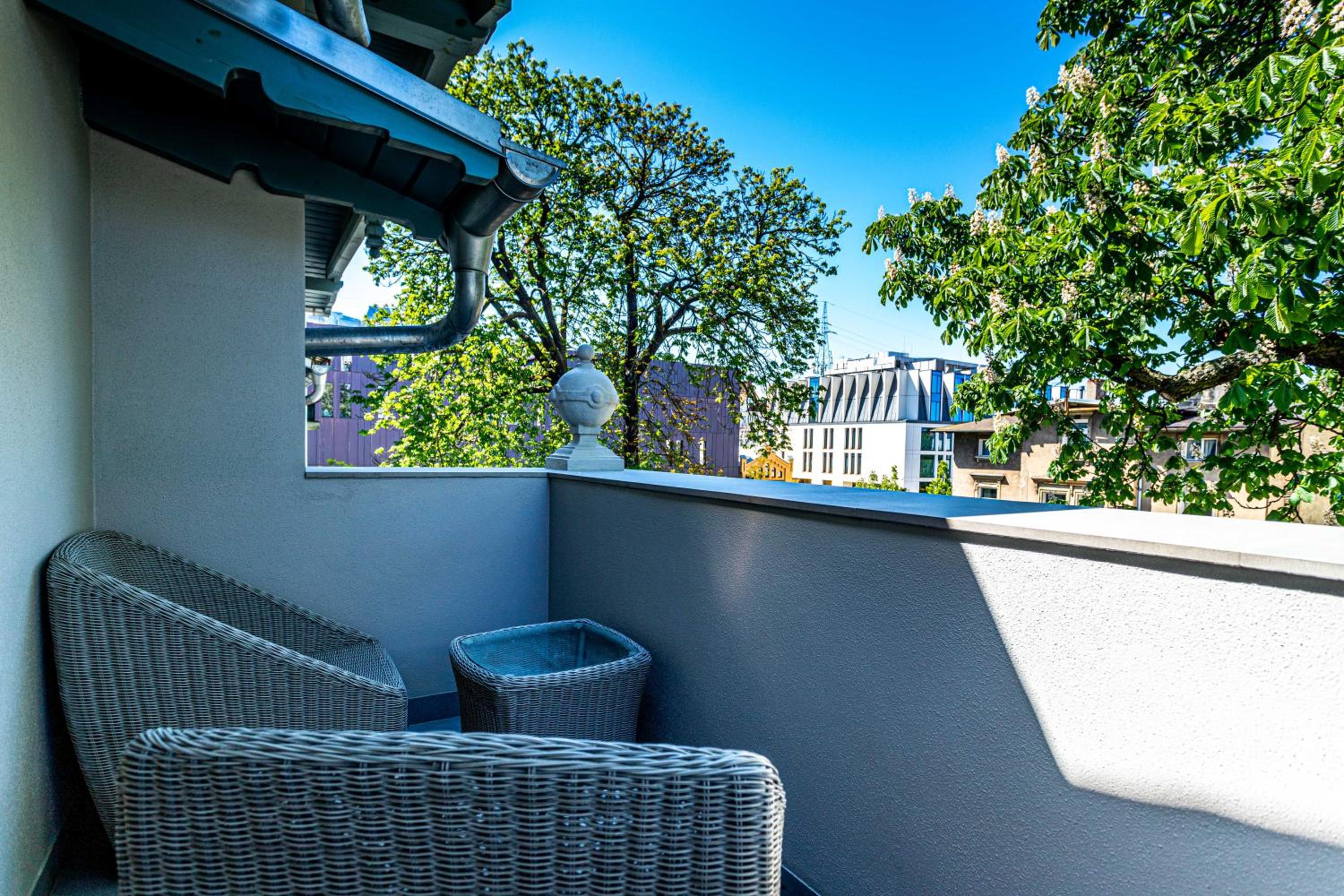 Victus Spacious Apartments in the City Center by Noclegi Renters view 2