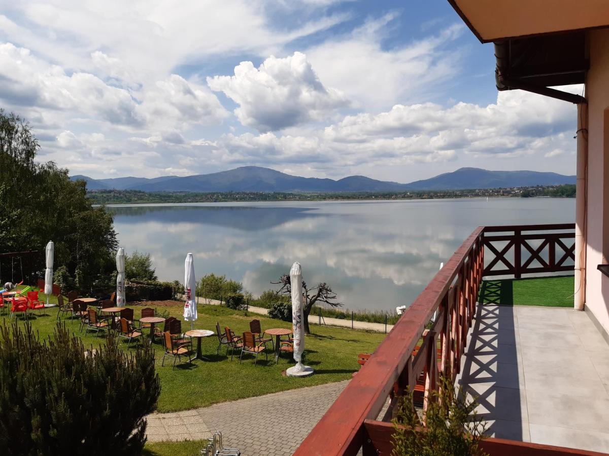 O.W. LAZUR nad jeziorem view 3
