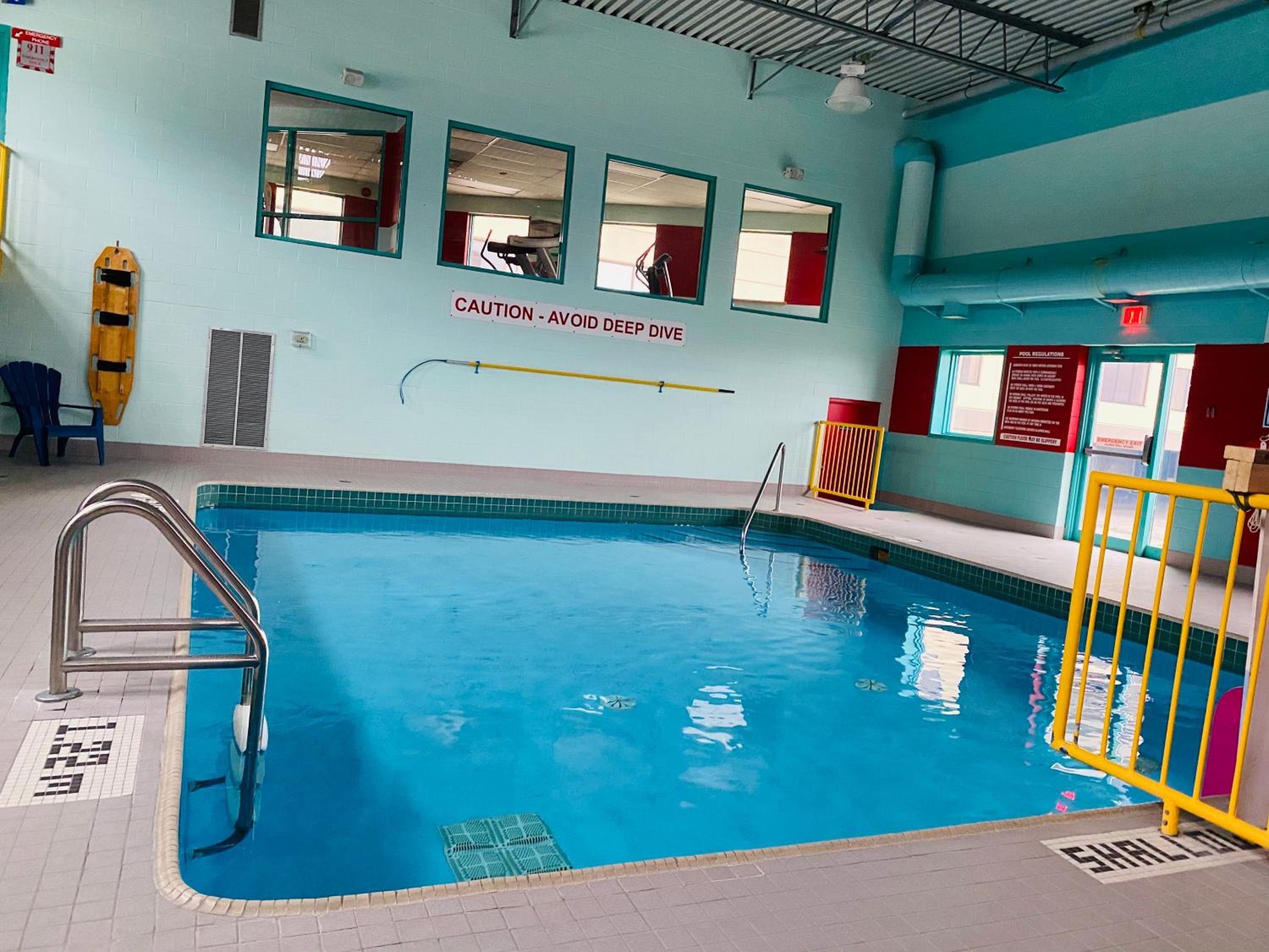 Belleville Vacations - Ramada by Wyndham Belleville Harbourview Conference Center - Property Image 3