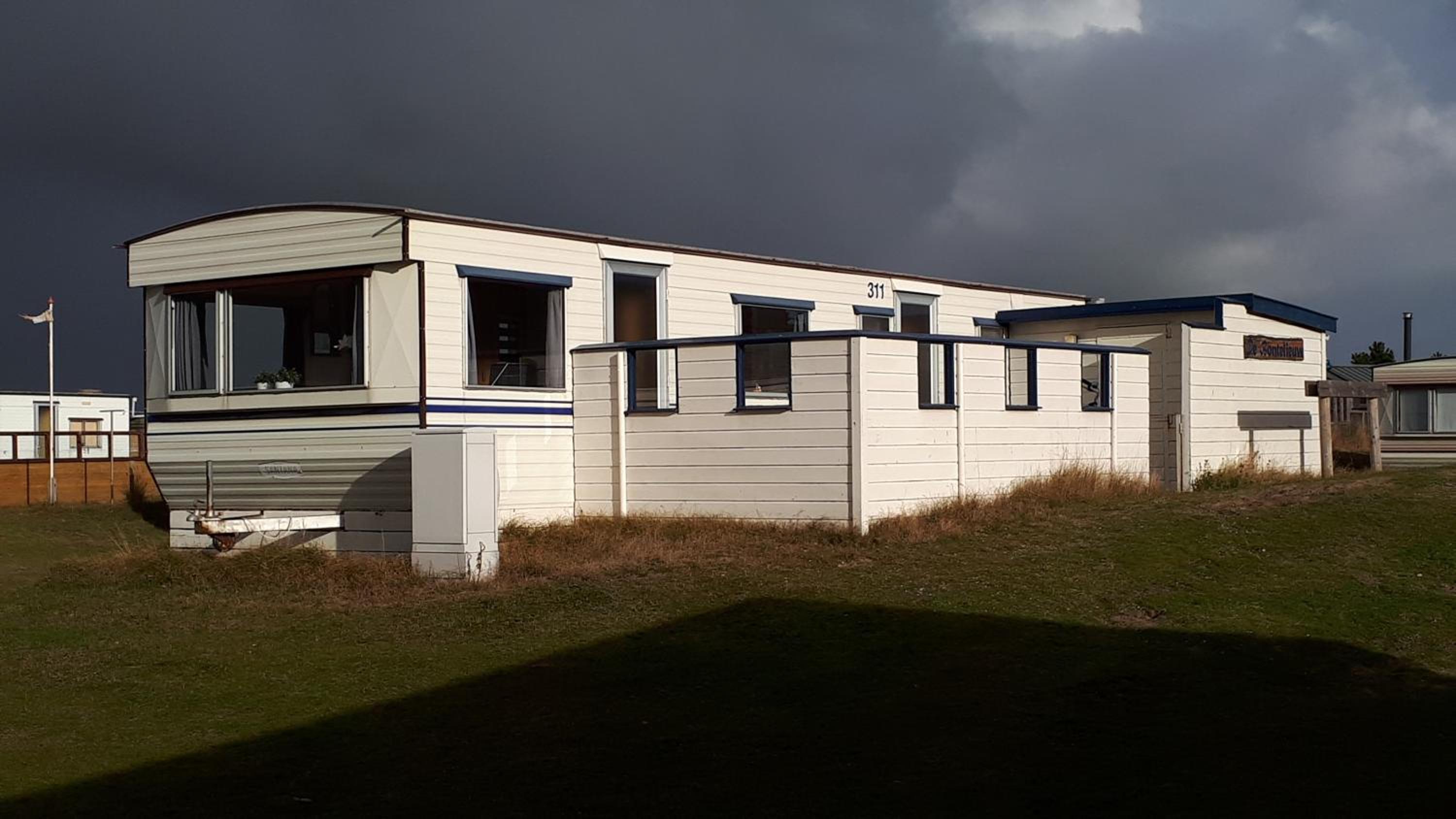 AMELAND - Ballum: Stacaravan Chalet (incl. fietsen) bij strand en zee view 4