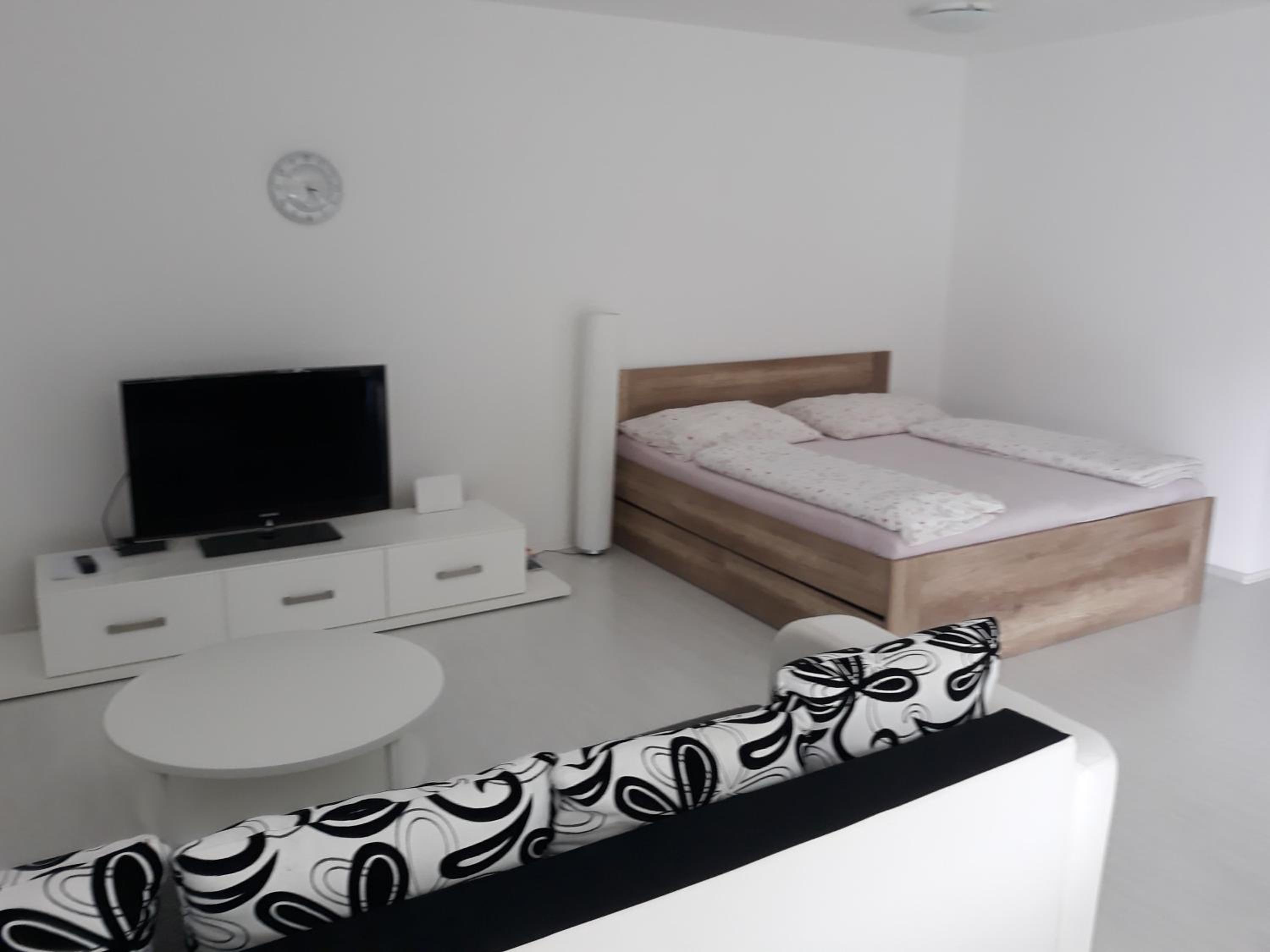 Beautiful city center Apartment with private parking view 2