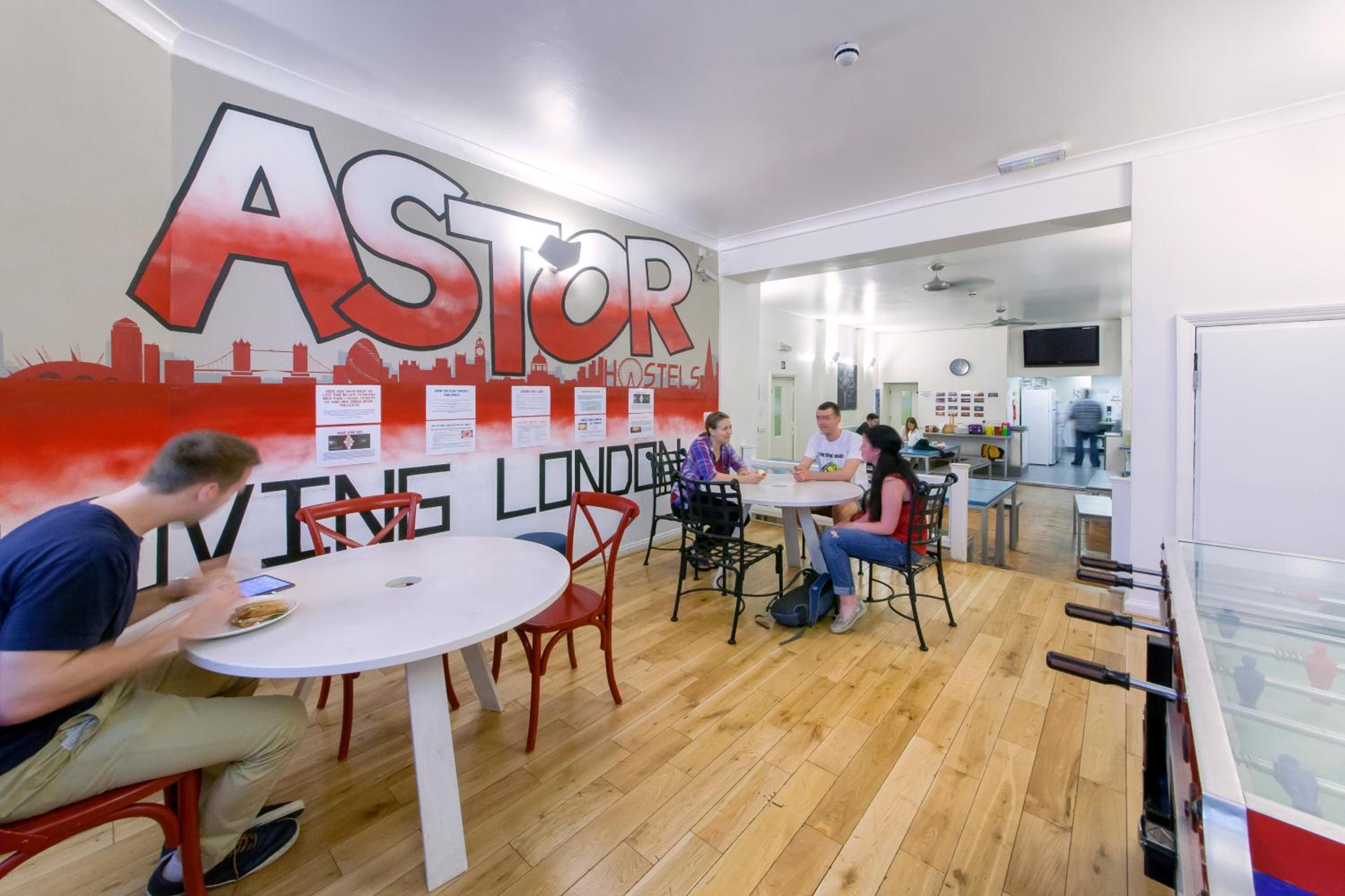 Astor Hyde Park Hostel