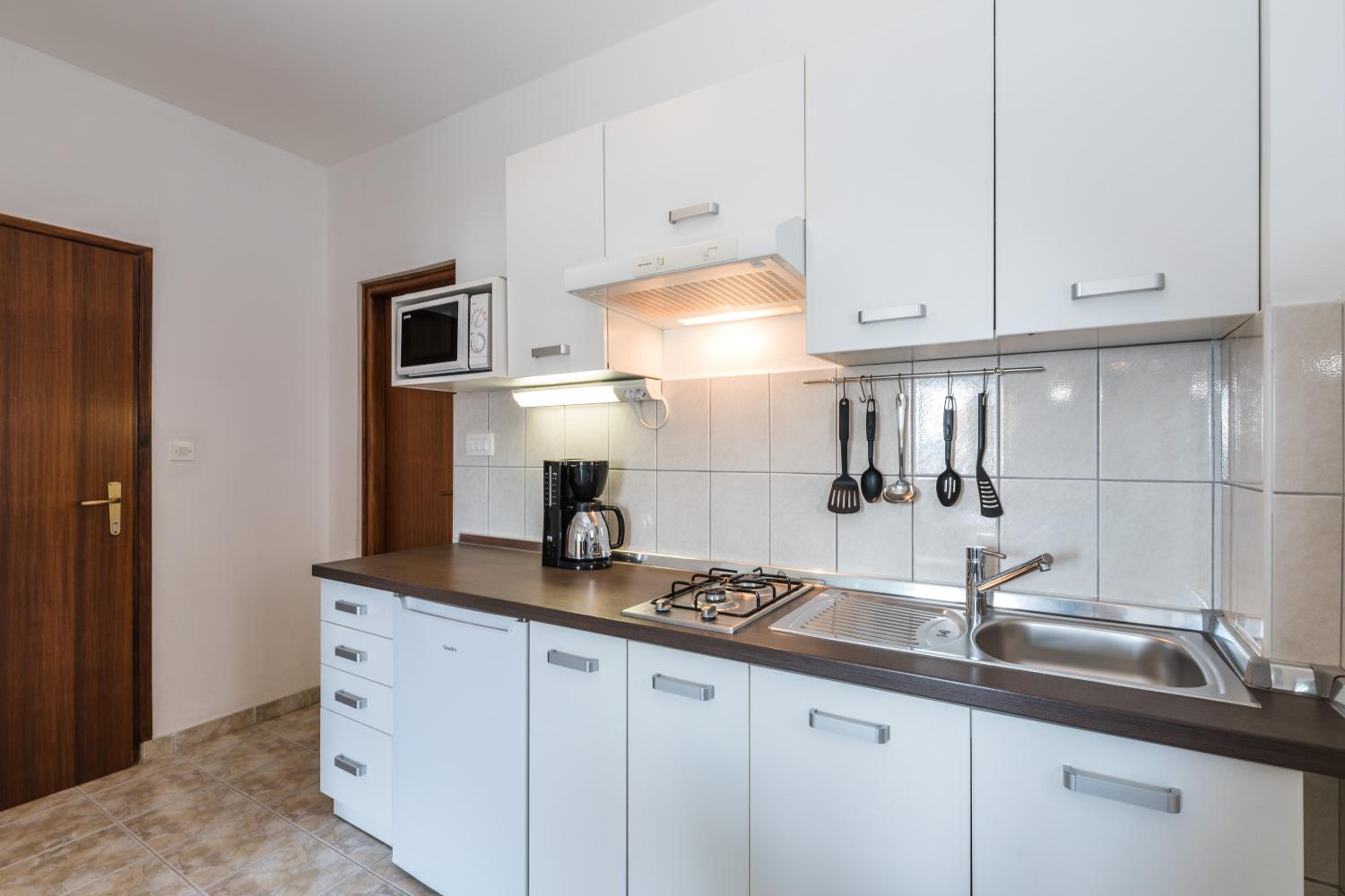 Apartments Mikanović view 2