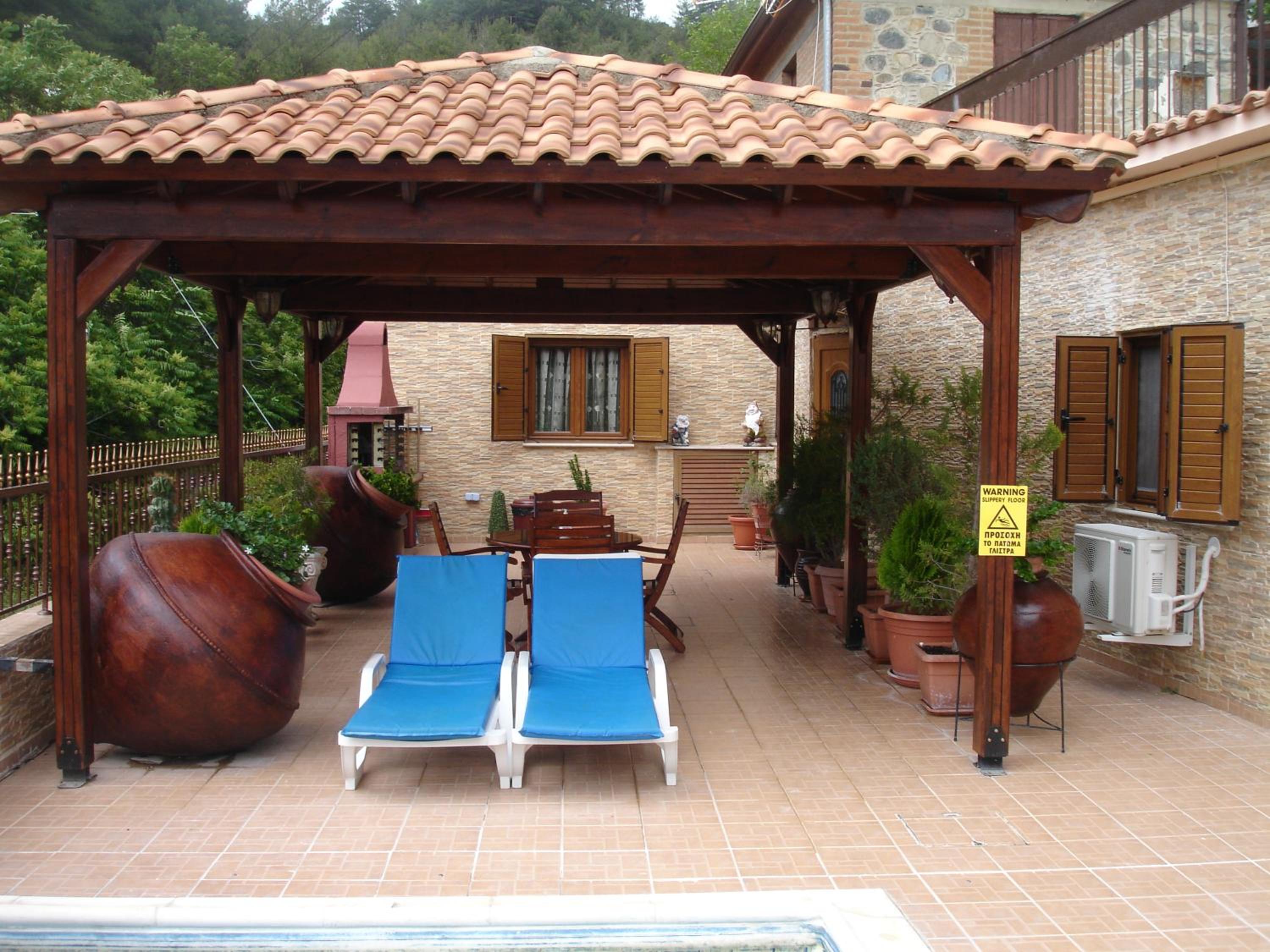 The Love Holiday House