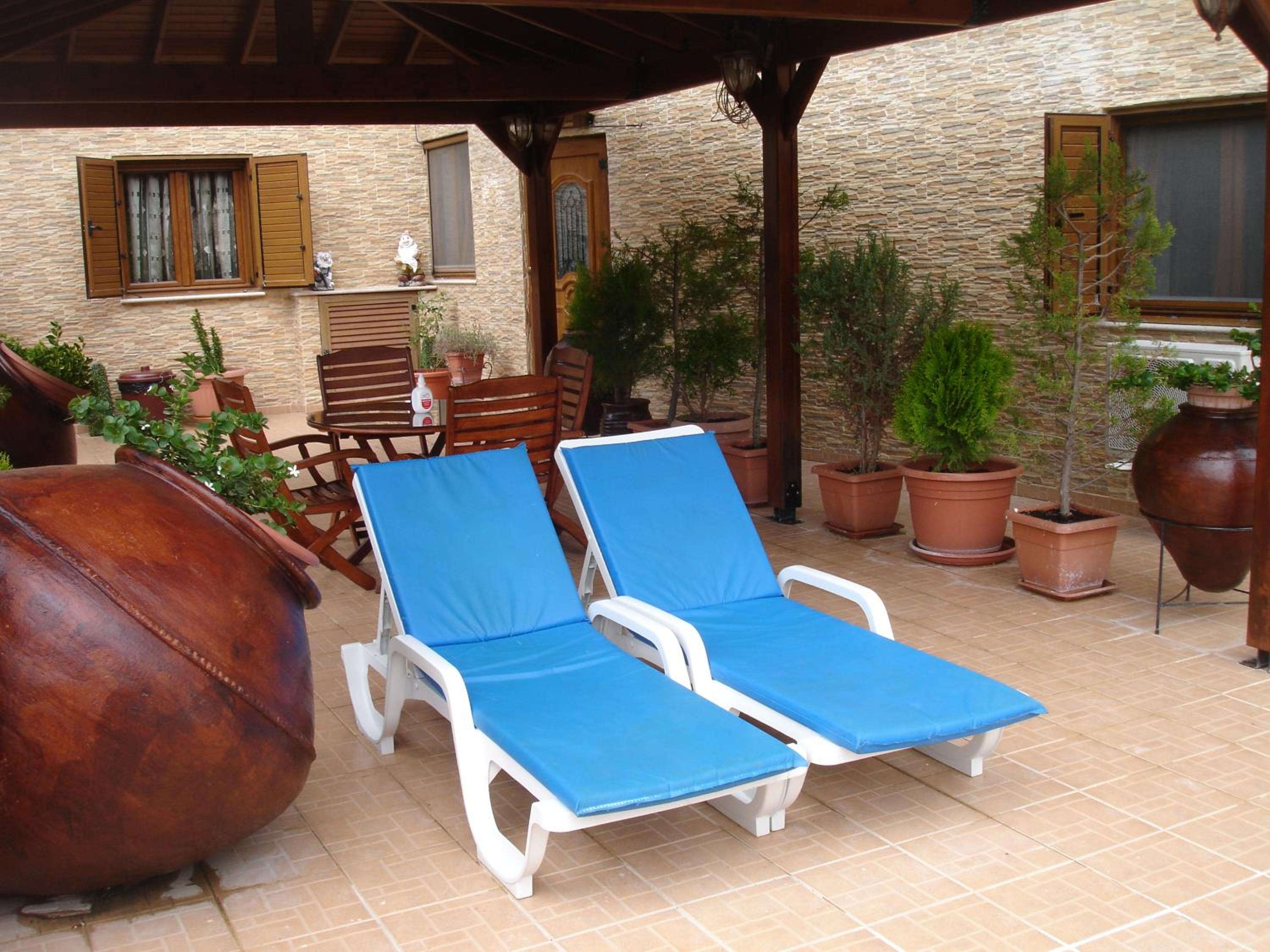 The Love Holiday House