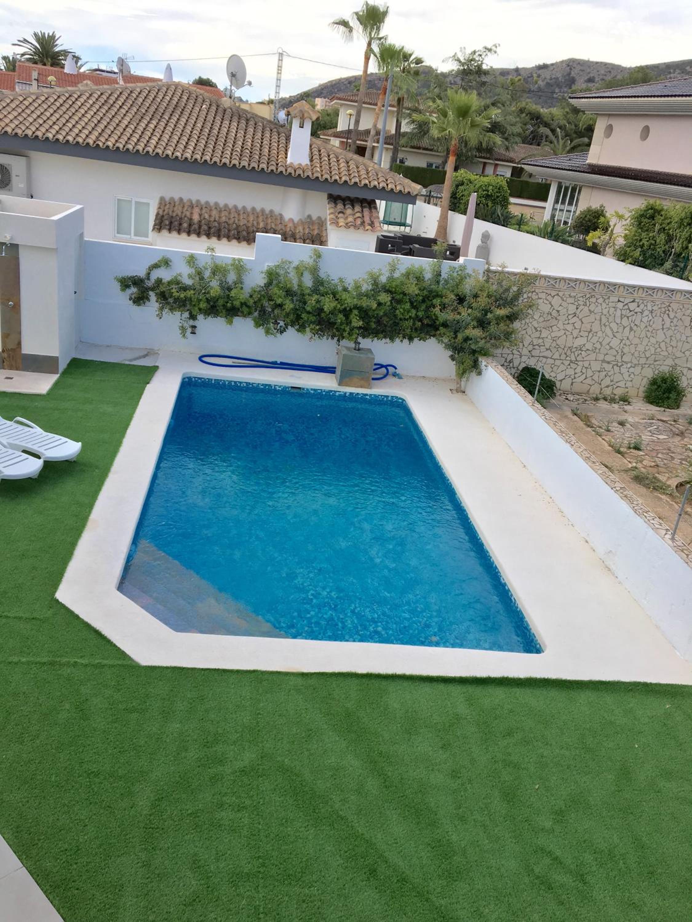 The Villa by Albir Proper Properties view 4