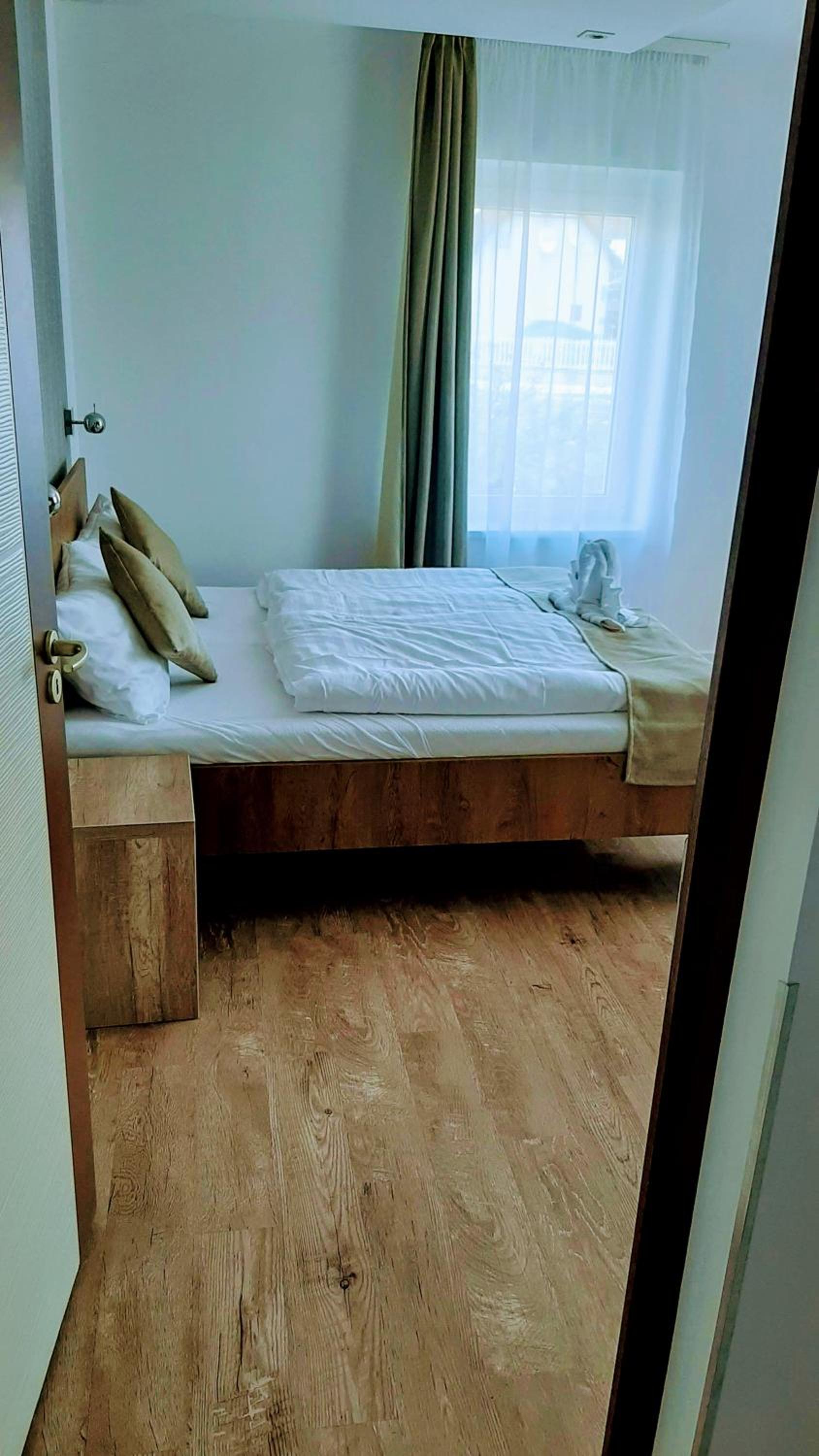 Photo 31