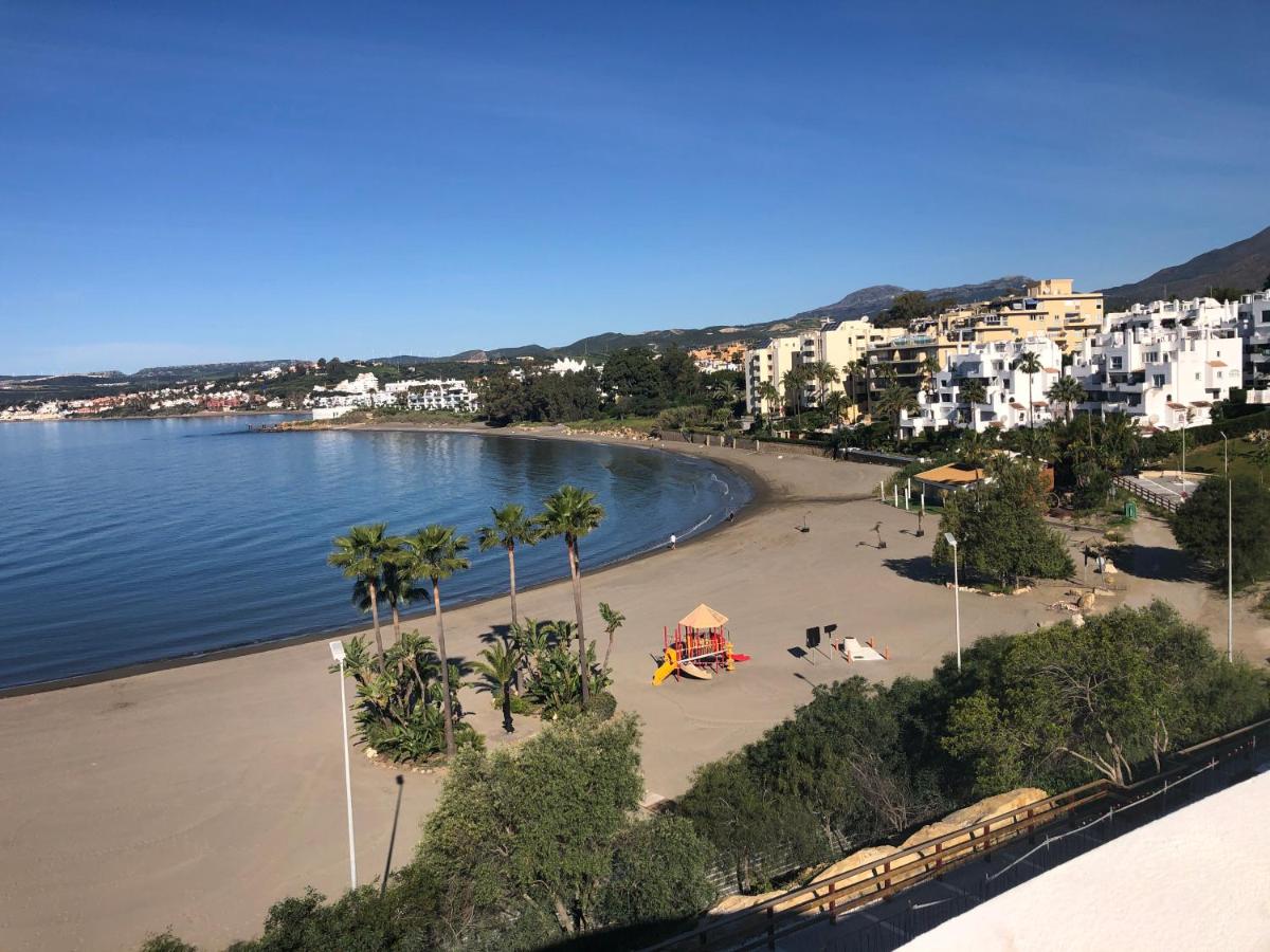 Estepona Seafront Apartment photo 4