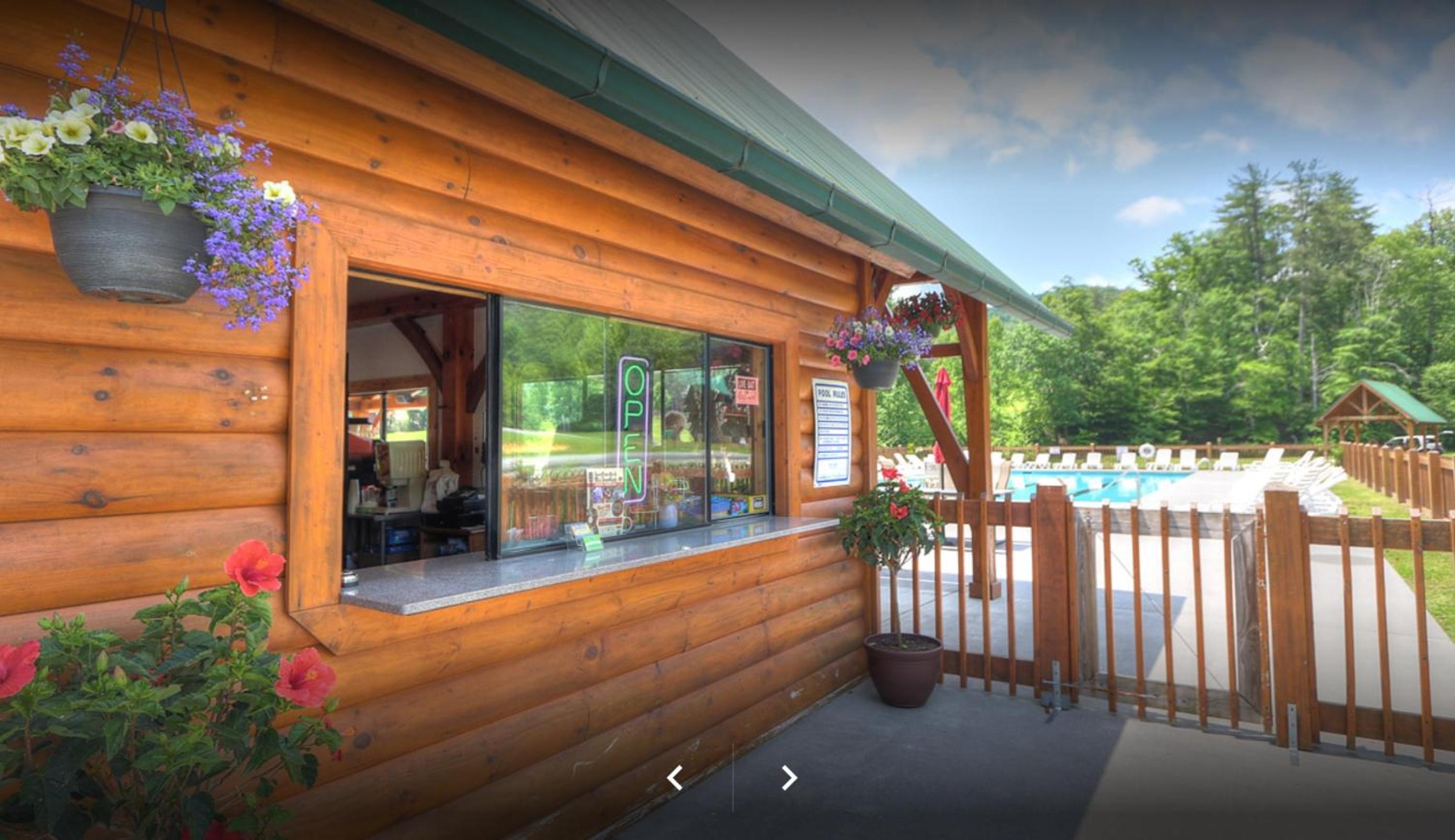 Berg Stuga, Free Attraction Tickets, Game Room, Hot Tub, WIFI!!! view 4
