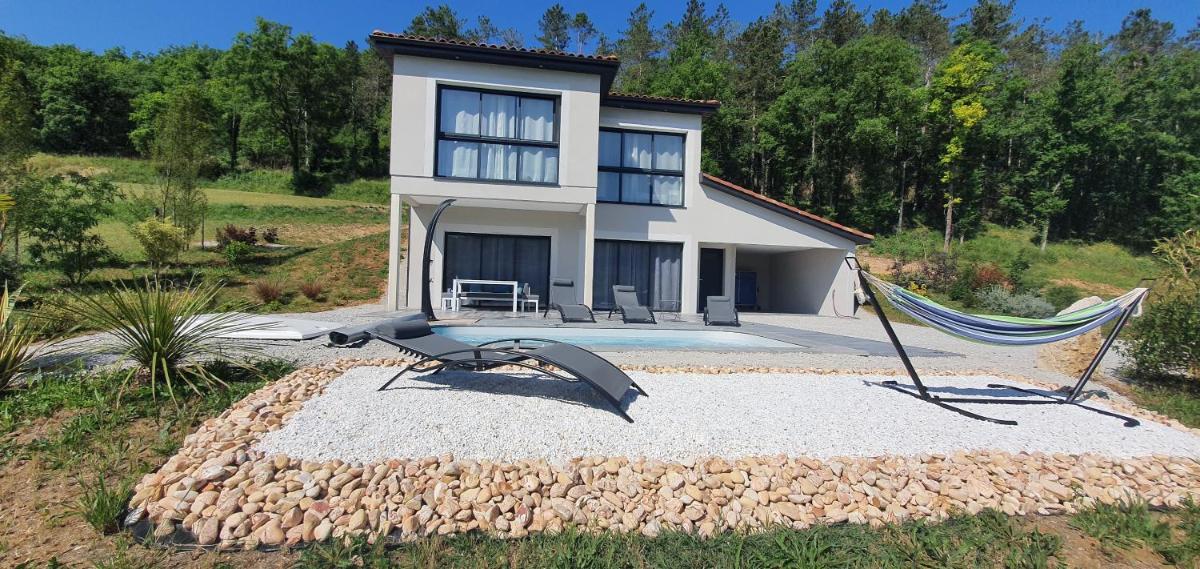 Gites Veyrieres - Property Image 22