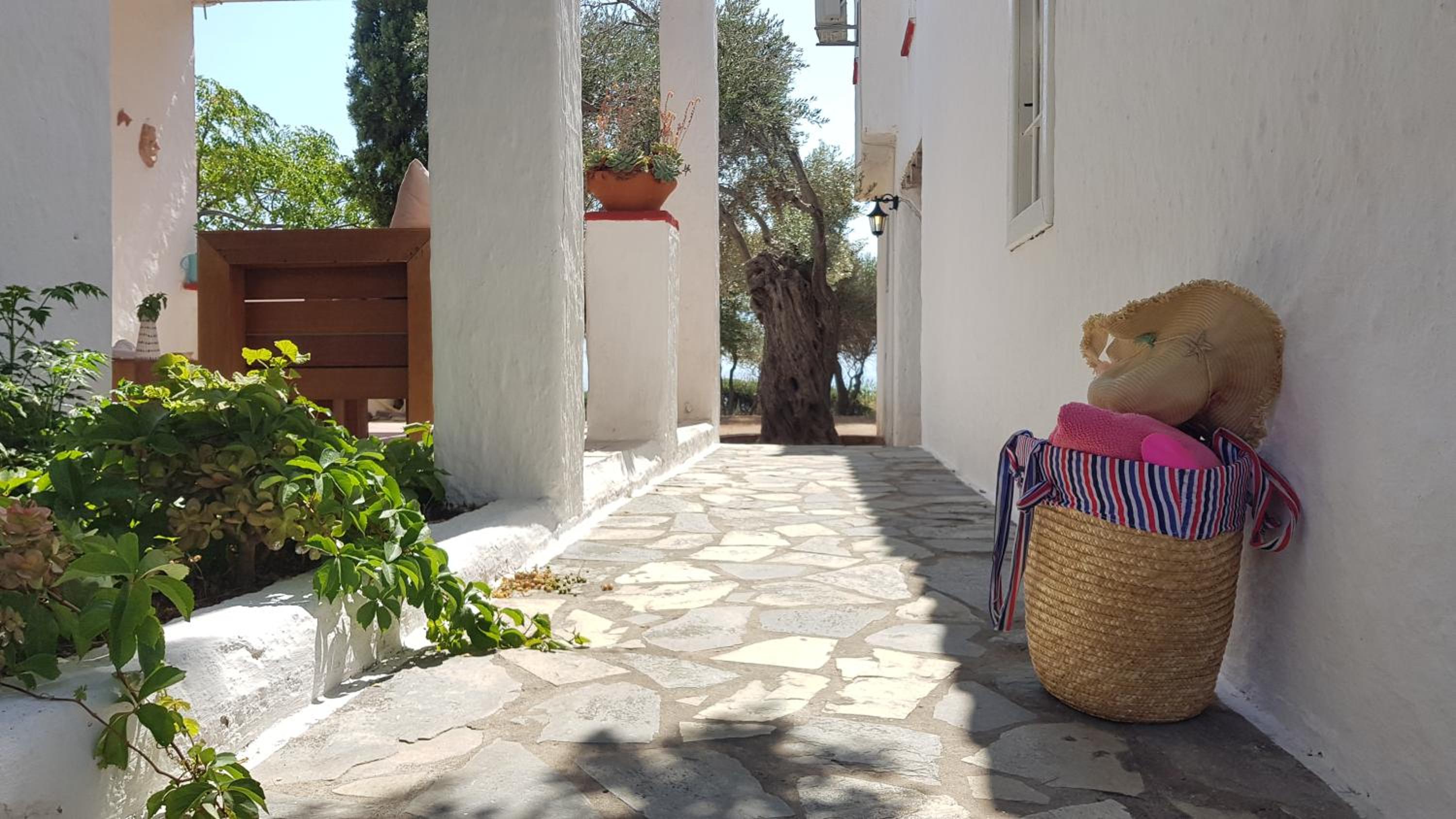 Loukoulos' maisonette view 5