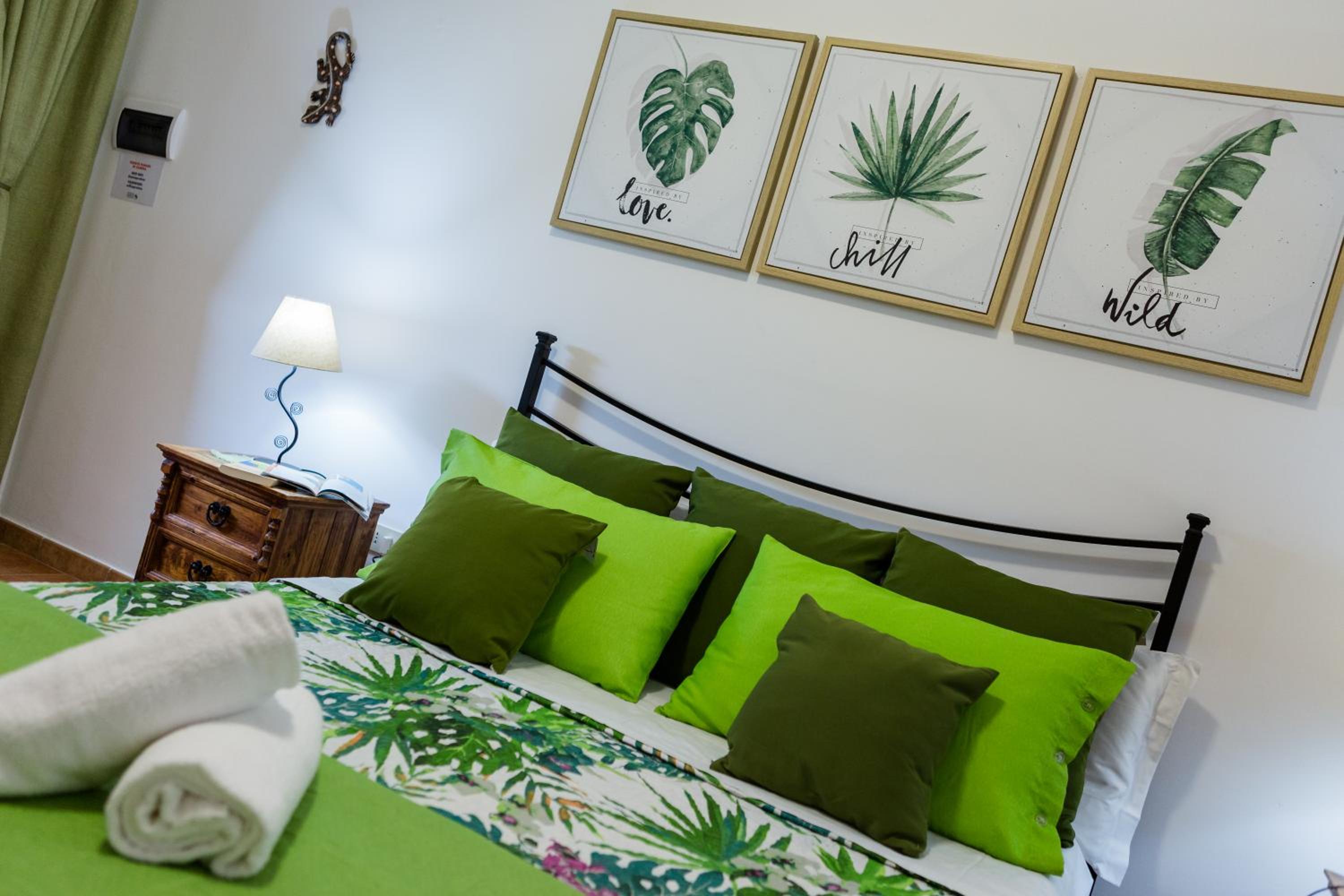 Oasi Caprolace en Sabaudia — hotel room