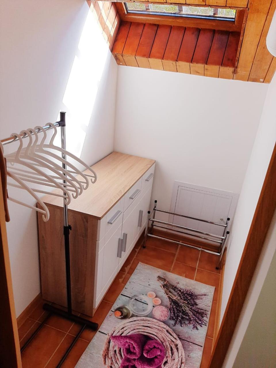 Photo 44