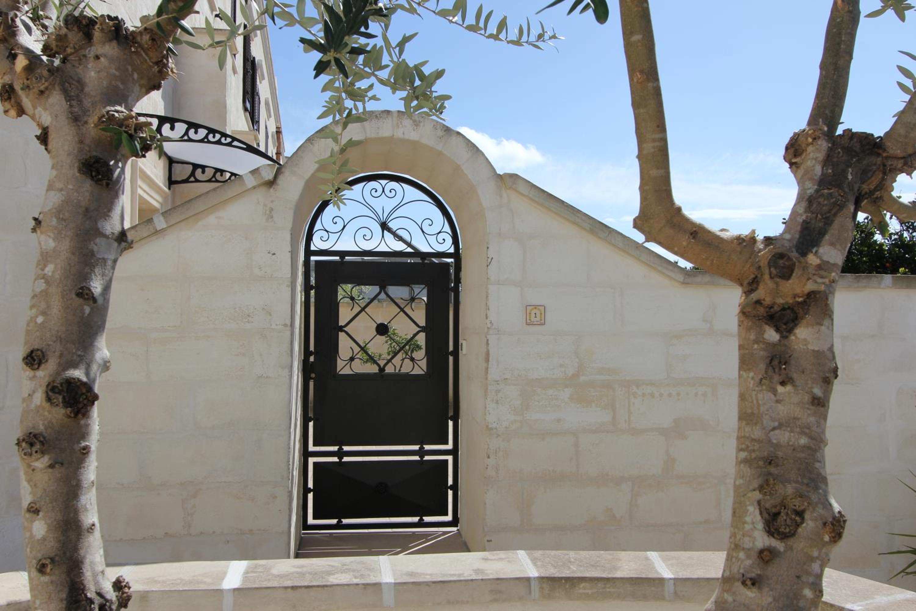 Photo 13